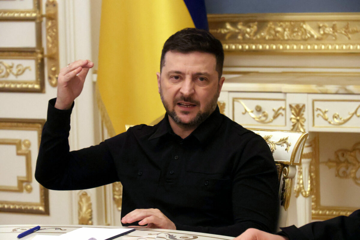 Zelenski avertizeaza Rusia va contesta alegerile din Ucraina
