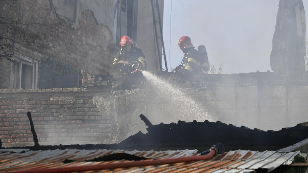 Un fost primar din Braila a murit carbonizat intr un incendiu izbucnit in locuinta sa