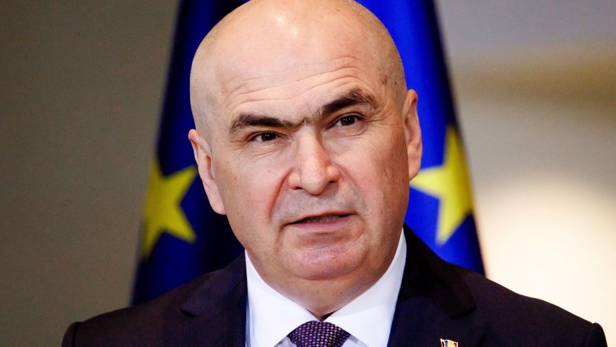 Bolojan anunta ca din 2027 persoanele cu dizabilitati ar putea plati taxe doar pentru o parte din