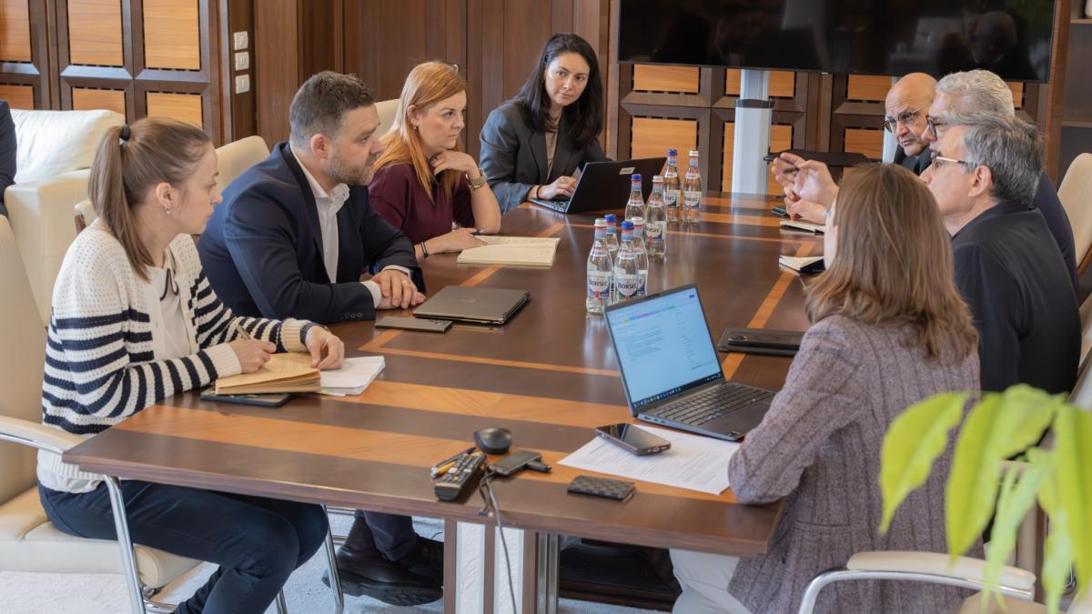 Ciprian Ciucu a avut intalniri cu reprezentantii Bancii Mondiale privind solutii de finantare pentru