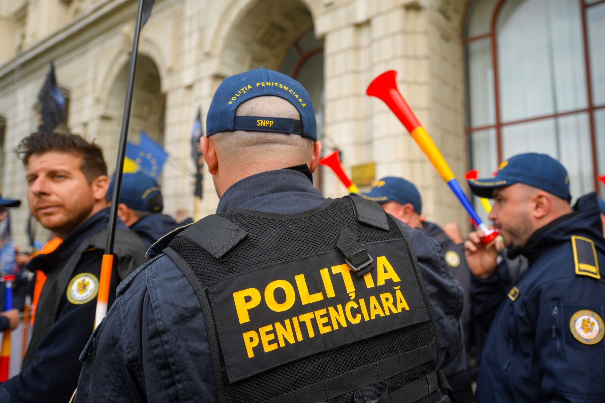 Sindicatele din penitenciare au depus o plangere penala impotriva lui Ilie Bolojan pentru abuz in serviciu