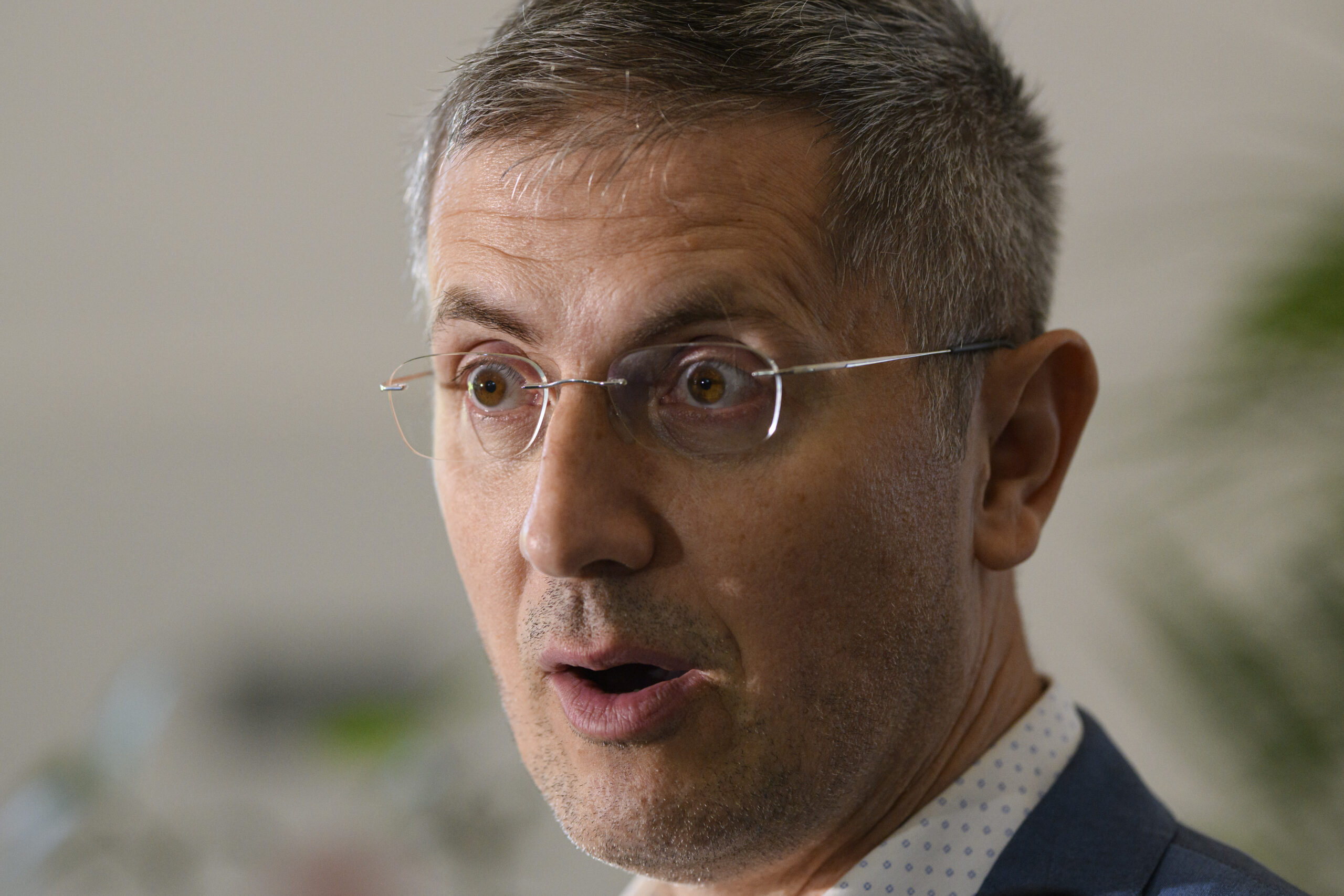 Dan Barna Romania devine tot mai puternica pe flancul estic dar risca sa piarda fonduri europene daca proiectele intarzai