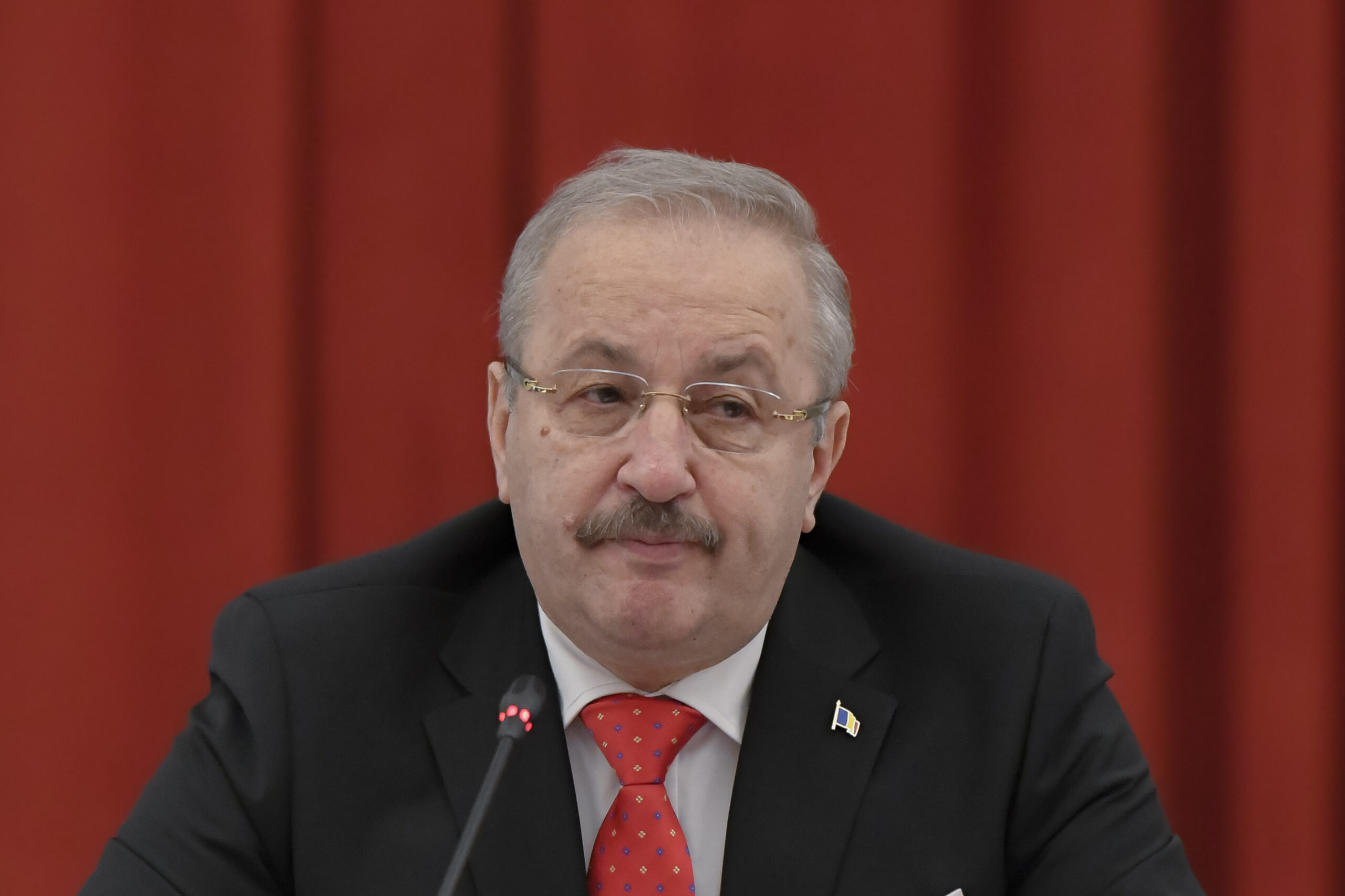 Dincu PSD Romania ar trebui sa manifeste interes pentru umbrela de protectie nucleara oferita de Franta