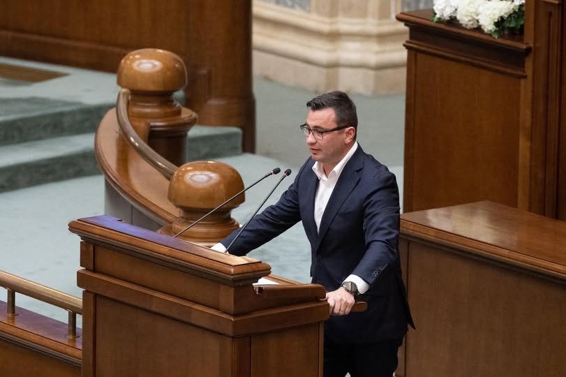 Glad Varga PNL Ministrul Sanatatii Alexandru Rogobete a trecut de la administrarea spitalelor la evaluarea coalitiei