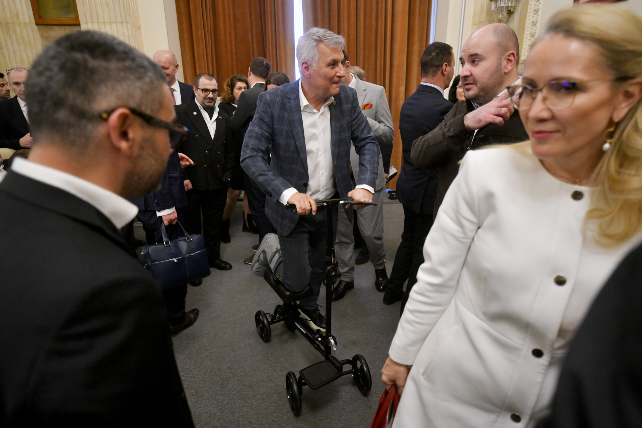 Grindeanu raspunde PNL Nu ne supunem santajului
