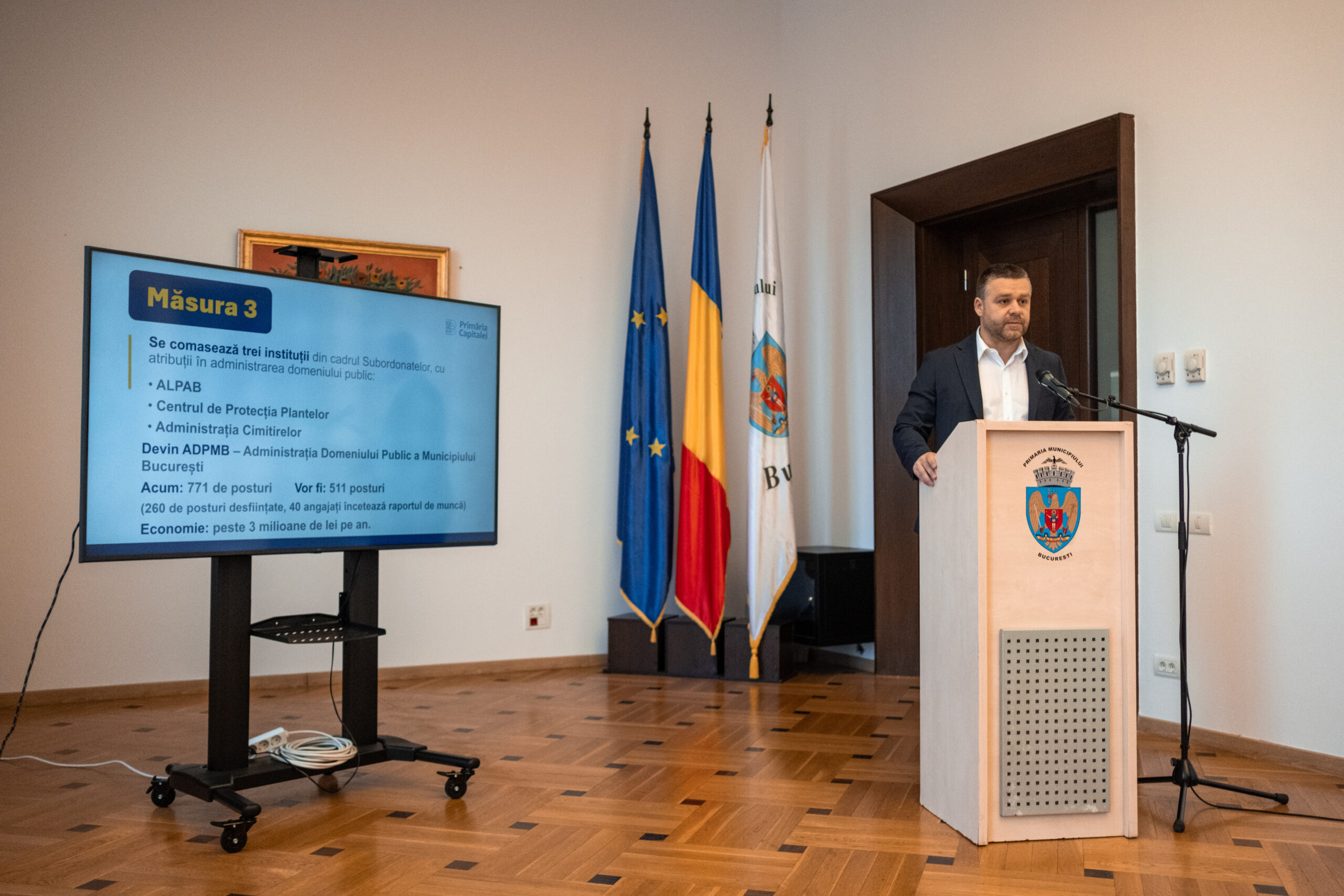 Reduceri de personal la Primaria Capitalei Ciprian Ciucu anunta o diminuare de 30 a posturilor si fuzionarea institutiilor culturale este o obligatie legala