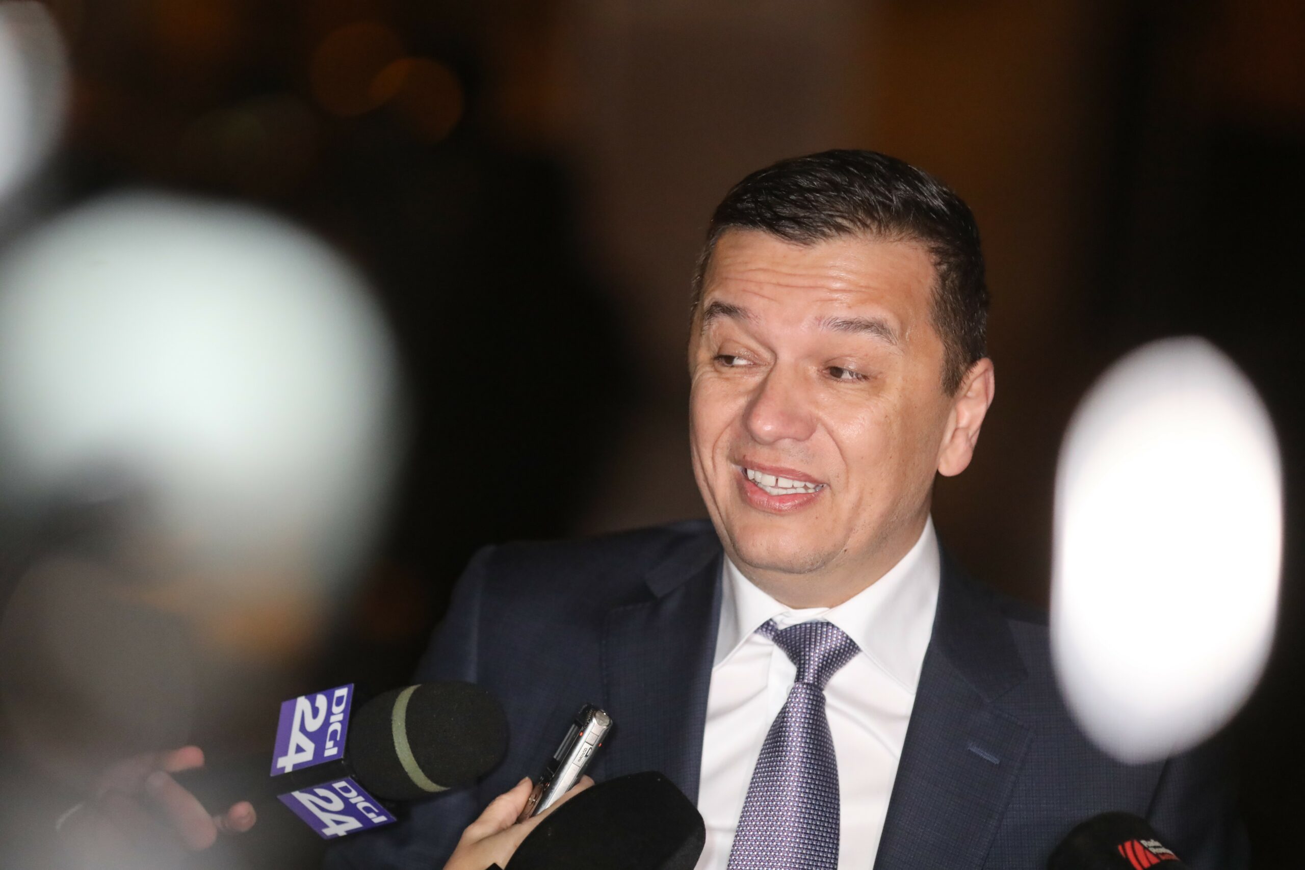Sorin Grindeanu Astept de la Executiv sa actioneze si sa propuna scheme de ajutor pentru romani