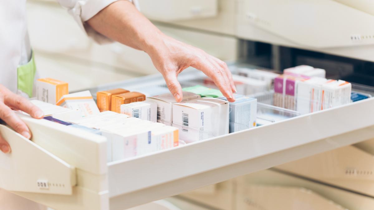 Stocurile de medicamente sunt suficiente pentru urmatoarele doua luni anunta PRIMER Nu se recomanda formarea de