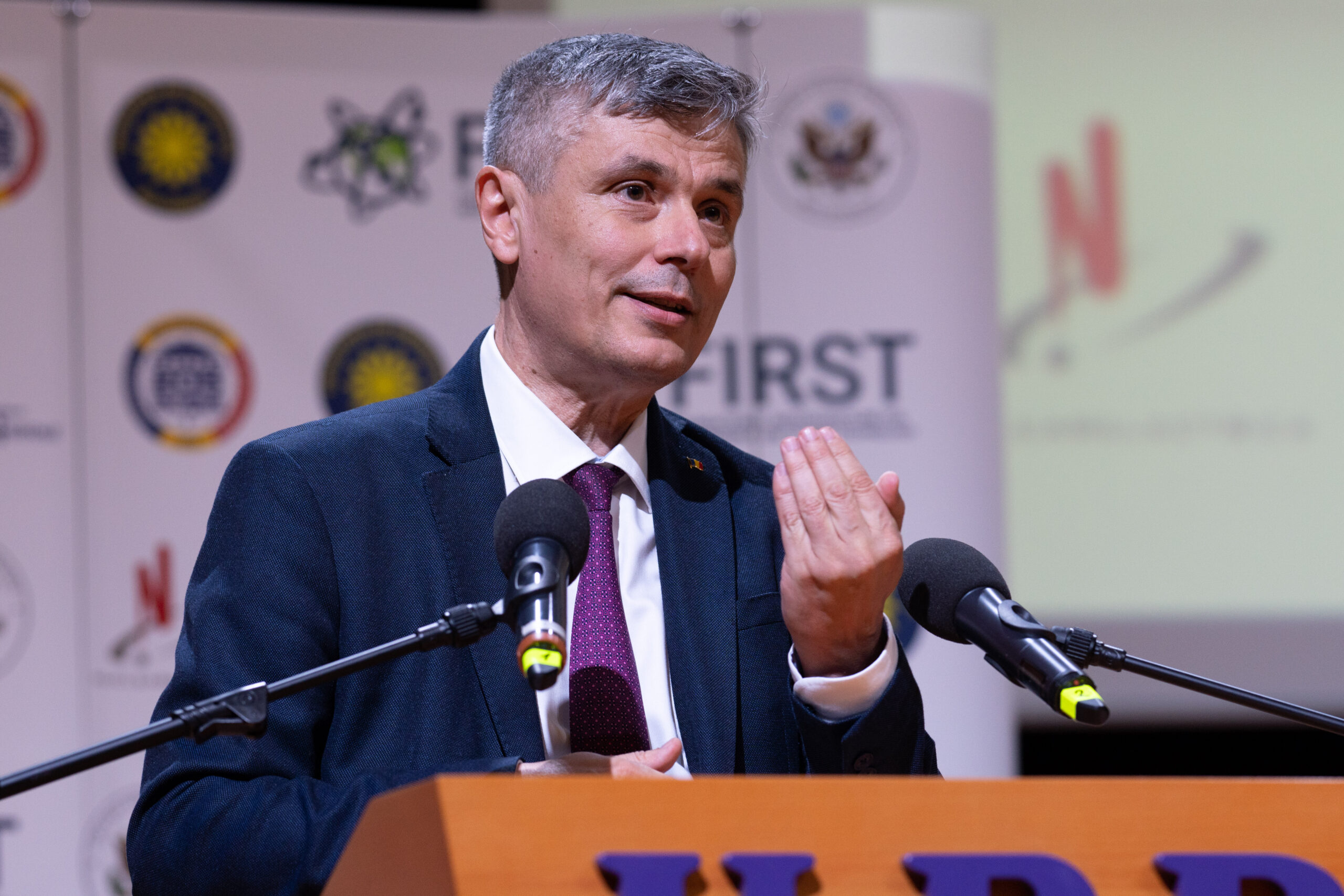 Virgil Popescu fost ministru al Energeticii Ce masuri ar trebui sa ia Romania pentru a preveni cresterea exploziva a preturilor la combustibili