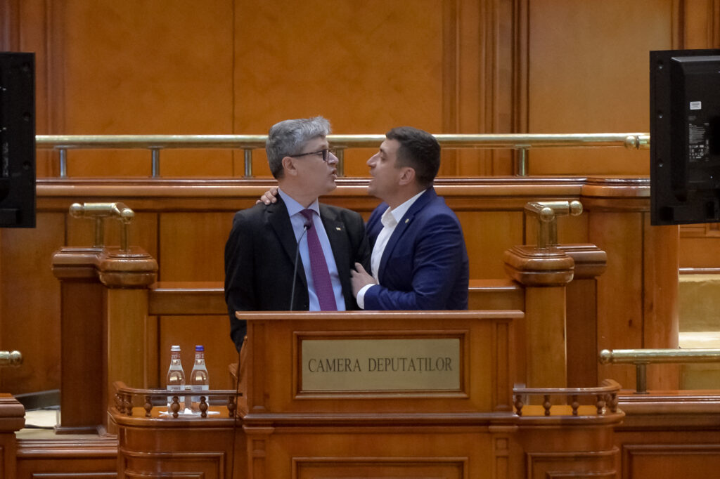 Virgil Popescu il critica pe George Simion dupa votul pentru dislocarea temporara a echipamentelor militare americane in Romania este o pozitie moscovita