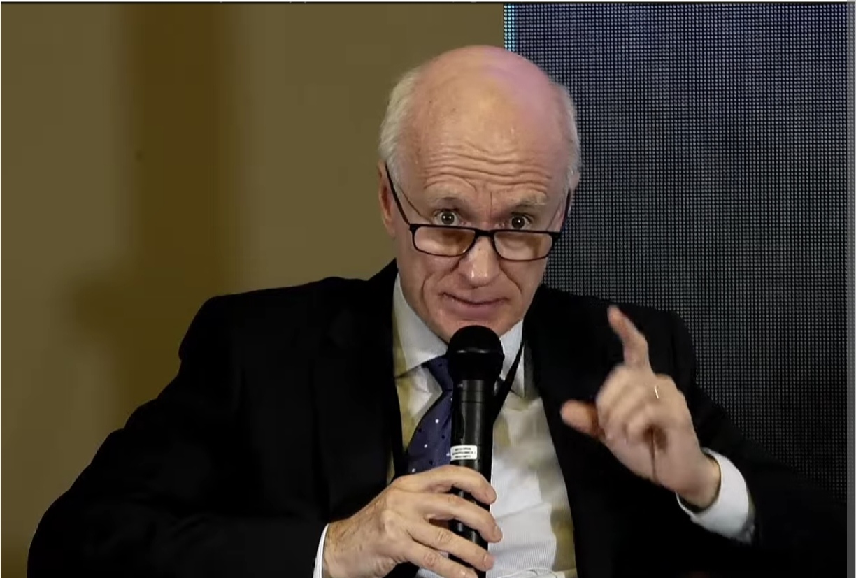 Ambasadorul Braziliei in Romania acorda un interviu pentru