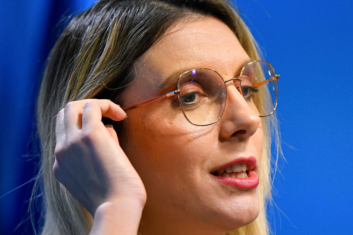 Buzoianu AUR este acum la putere AUR a ajuns sa conduca tara cu ajutorul PSD