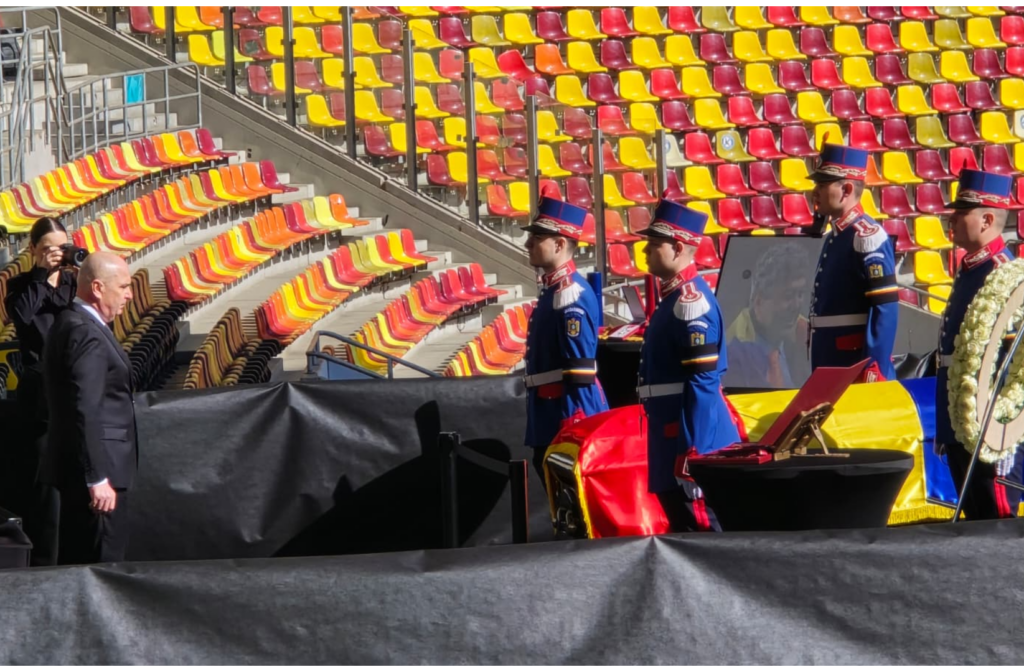 Mesajul celui mai bogat om din Ucraina pentru romani la catafalcul lui Mircea Lucescu Fiti mandri ca l ati avut Gestul emotionant al lui Gica Popescu