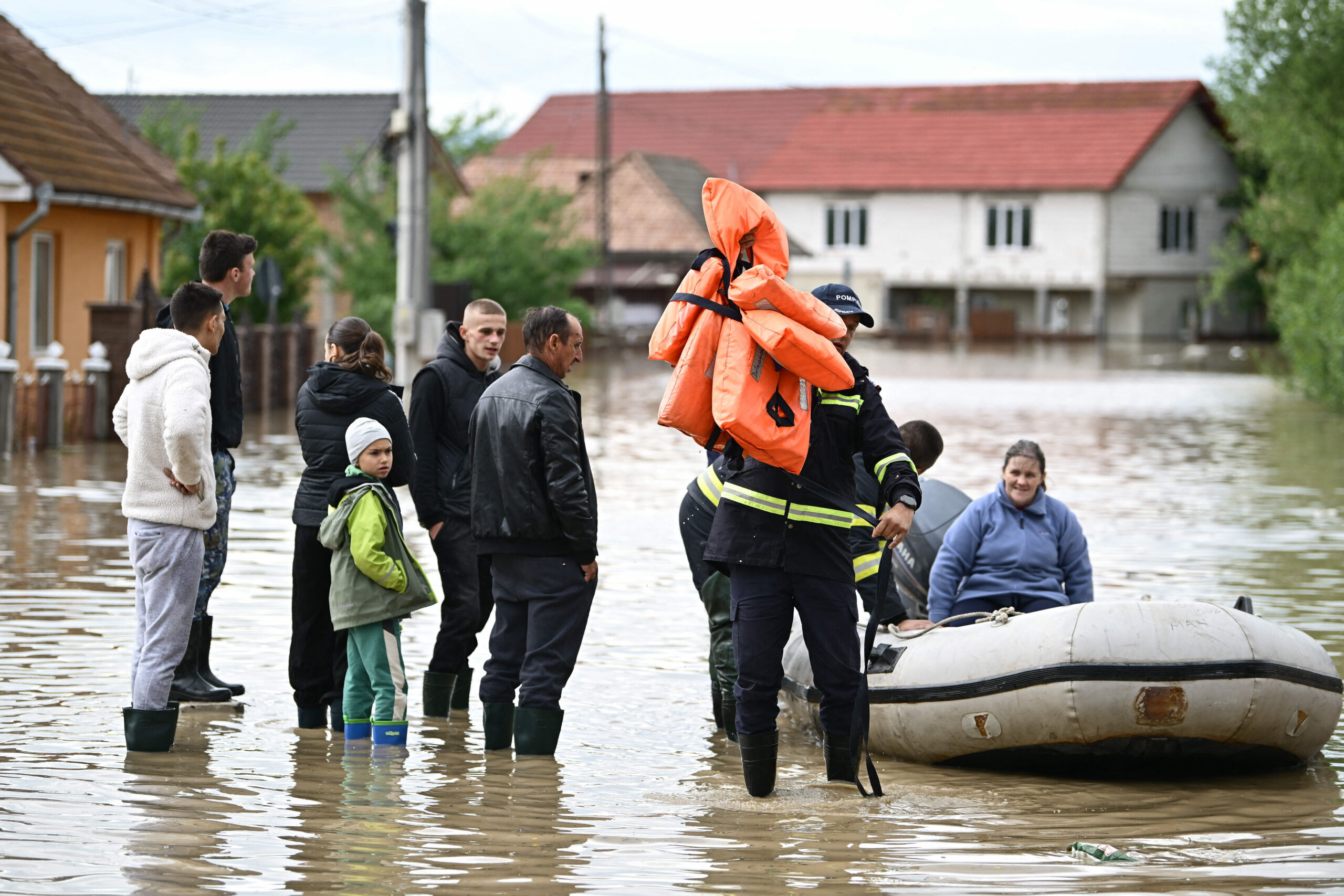 Ministerul Mediului publica un ghid de solutii ecologice pentru prevenirea inundatiilor
