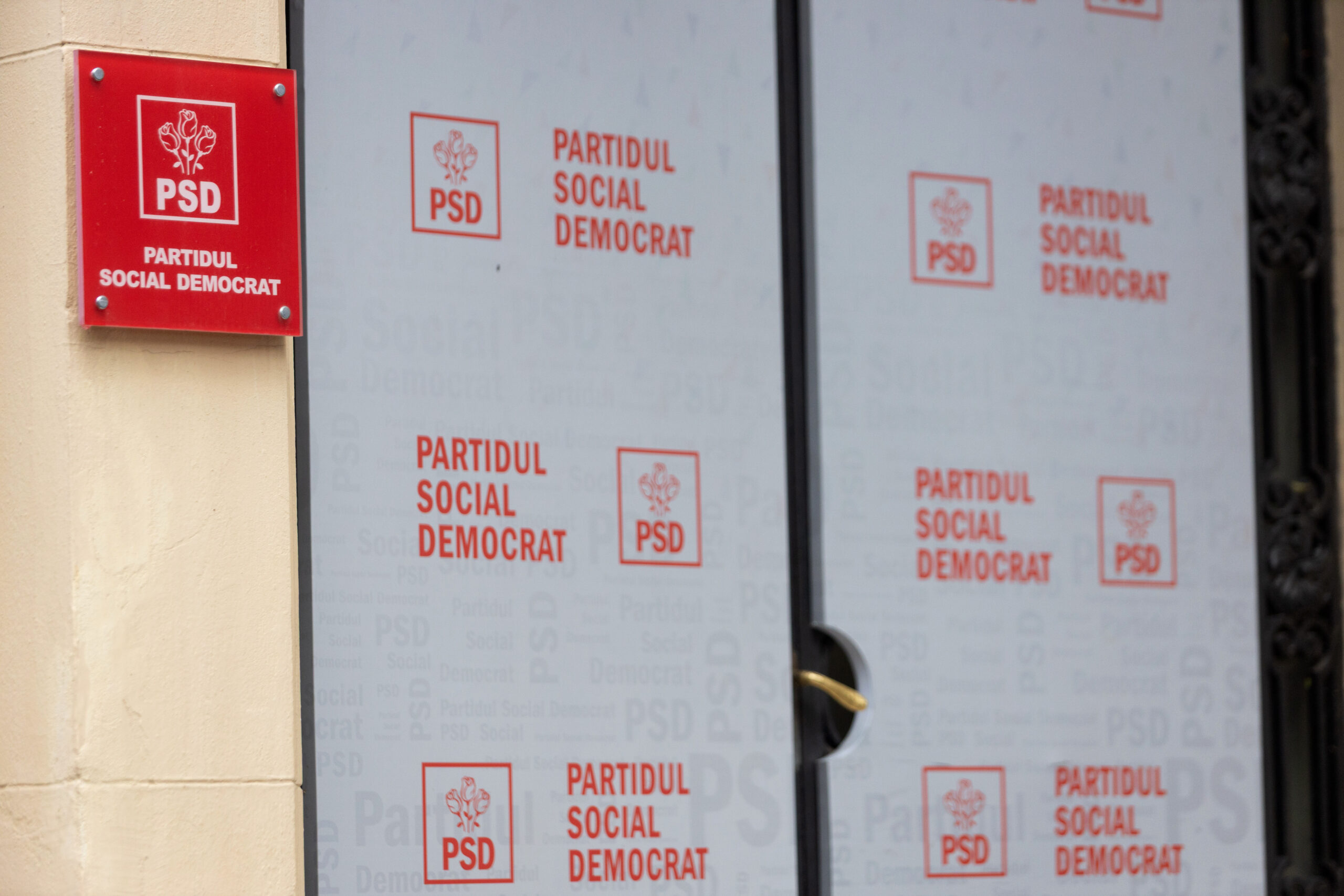 PSD atac la Bolojan si Oana Gheorghiu in legatura cu vanzarea companiilor strategice Nu s a discutat nimic in Coalitie pe aceasta tema Este un atentat la siguranta nationala