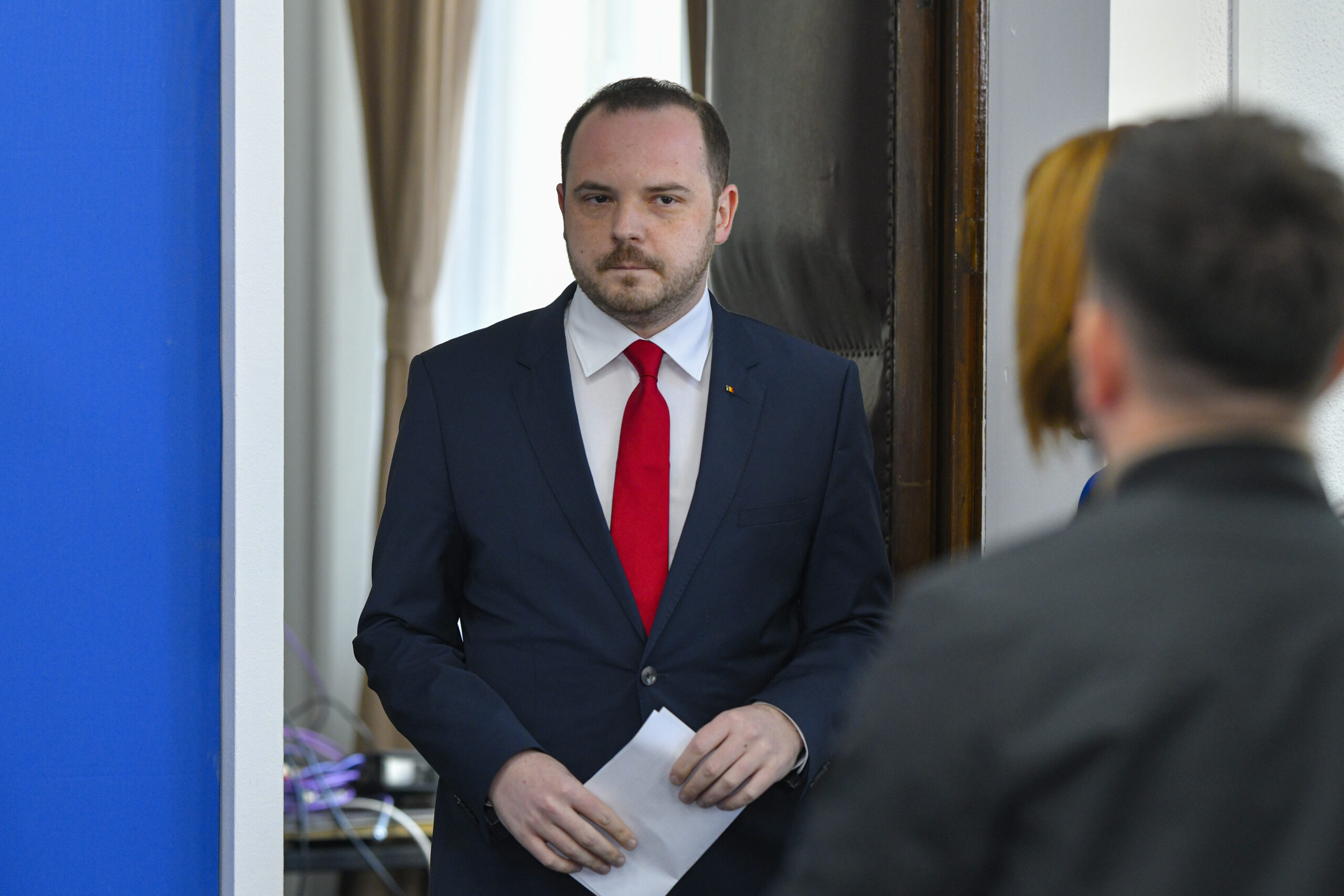 Rogobete atac la adresa lui Voiculescu dupa propunerile de negociere cu Pfizer O lipsa de onestitate fata de oameni si de realitatea deciziilor luate pe hartie