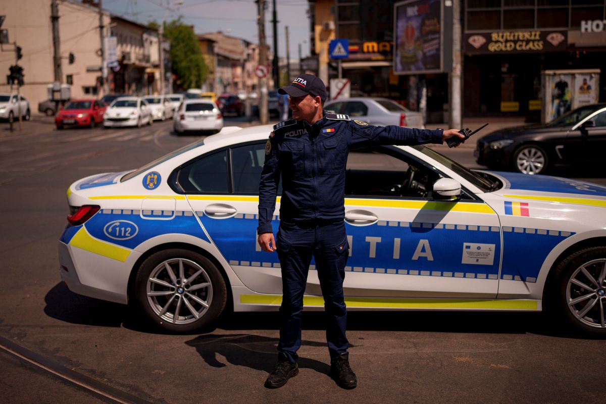 USR propune ca soferii sa nu mai fie amendati pentru neprezentarea permisului si talonului masinii la Politie