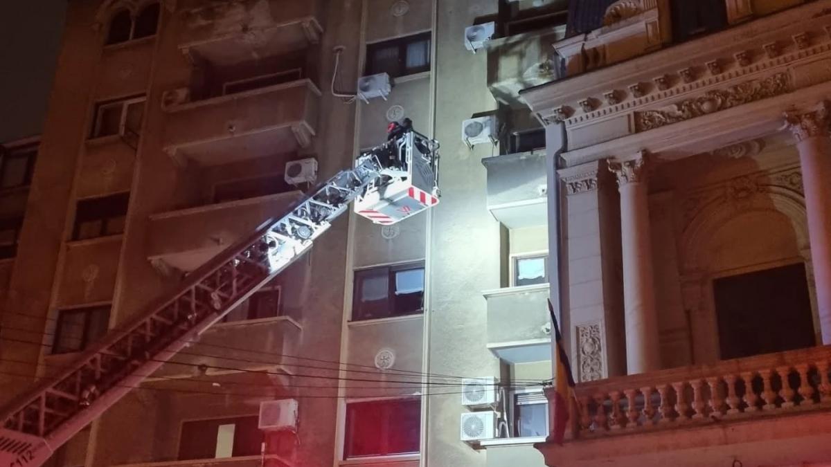 explozie puternica in bucuresti in imobilul in care locuieste fostul premier nicolae vacaroiu si