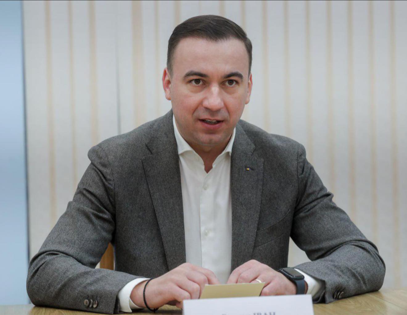 Bogdan Ivan atac sever la Bolojan Punem in pericol relatia cu SUA