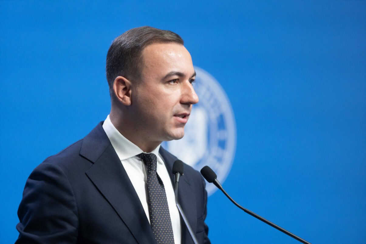 Ivan atac la Gheorghiu Nu poti transfera responsabilitatea unui companii de stat in sarcina unui primarii