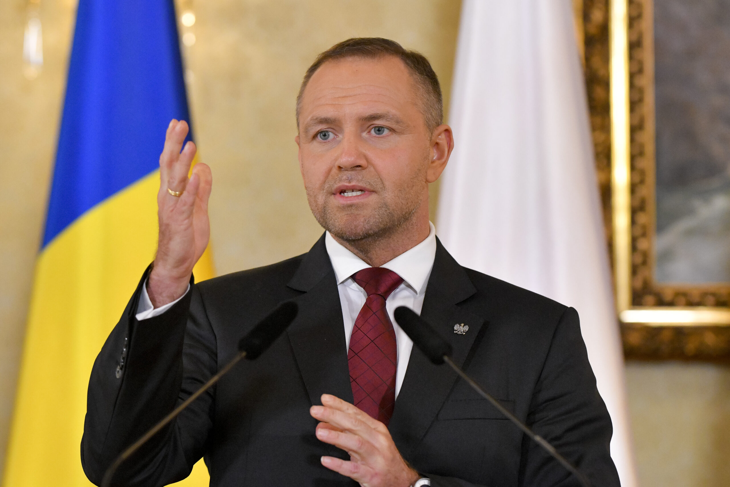 Karol Nawrocki la summitul B9 NATO este unit pregatit si va apara fiecare centimetru din teritoriul nostru