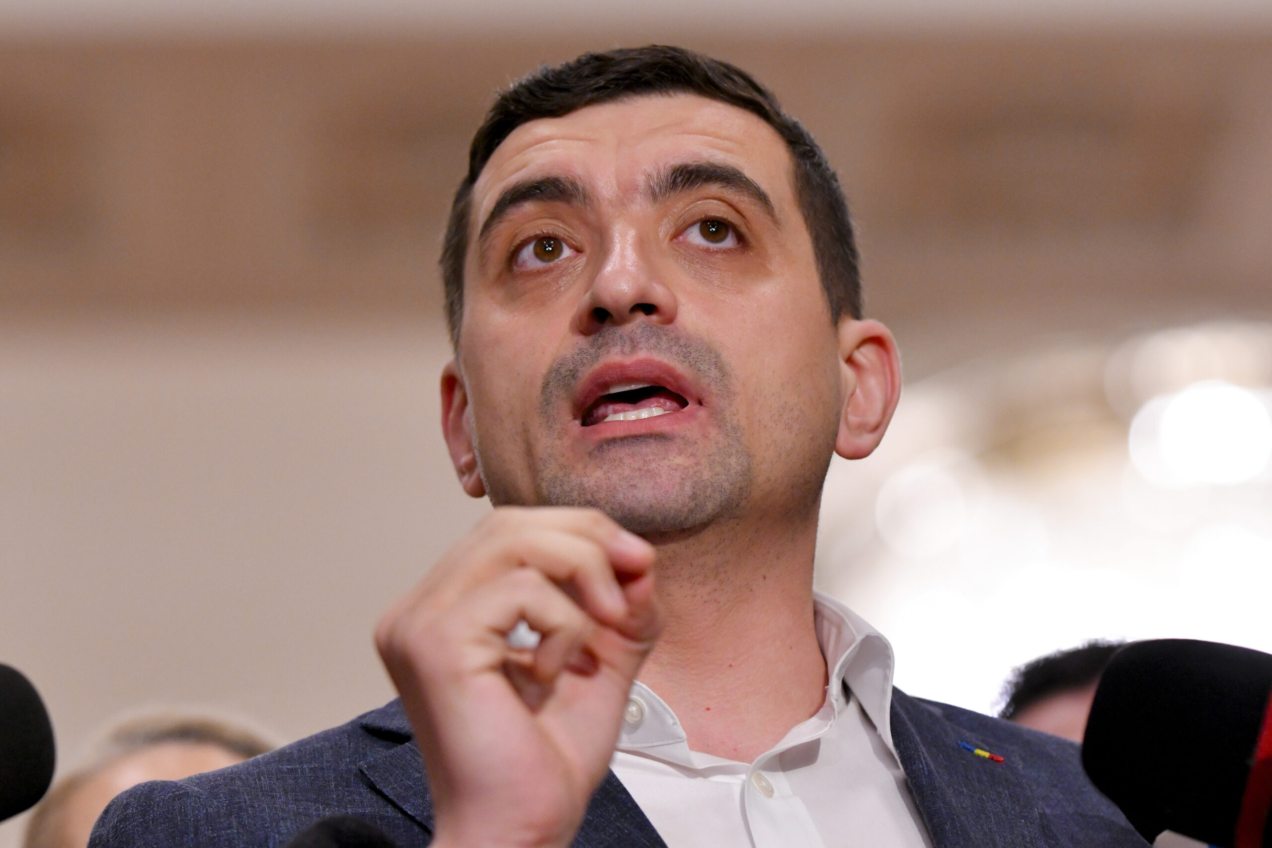 Simion Da Ne asumam viitorul acestei tari si o guvernare viitoare