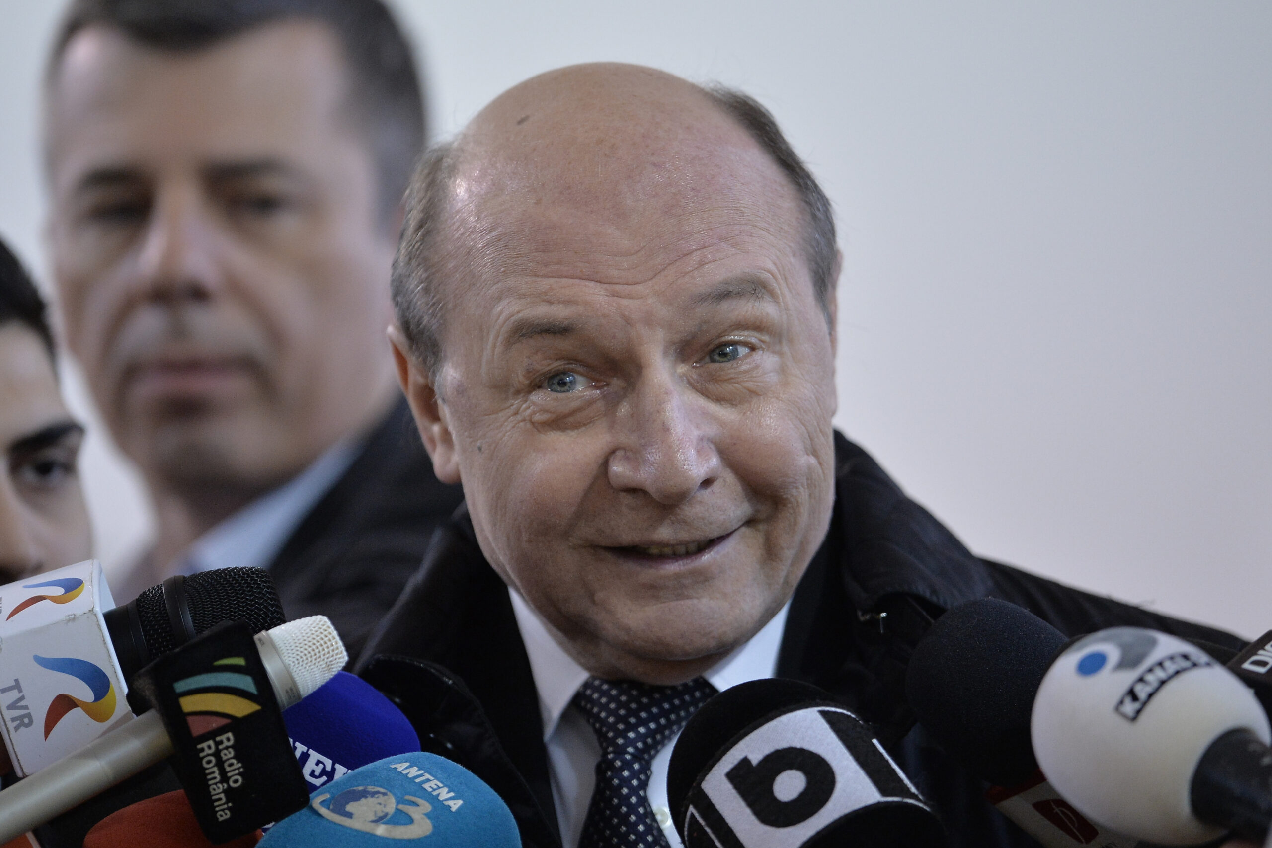 Traian Basescu despre SAFE In fata unei drone un tanc Abrams sau un tanc romanesc valoreaza la fel de putin