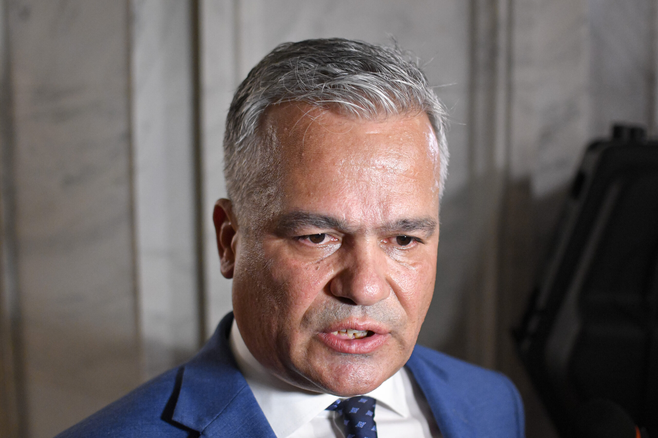 Adrian Vestea nu isi va depune mandatul si afirma ca accepta voturi si din partea AUR Nu ma deranjeaza ca vor fi si parlamentari AUR care ma vor vota din patriotism