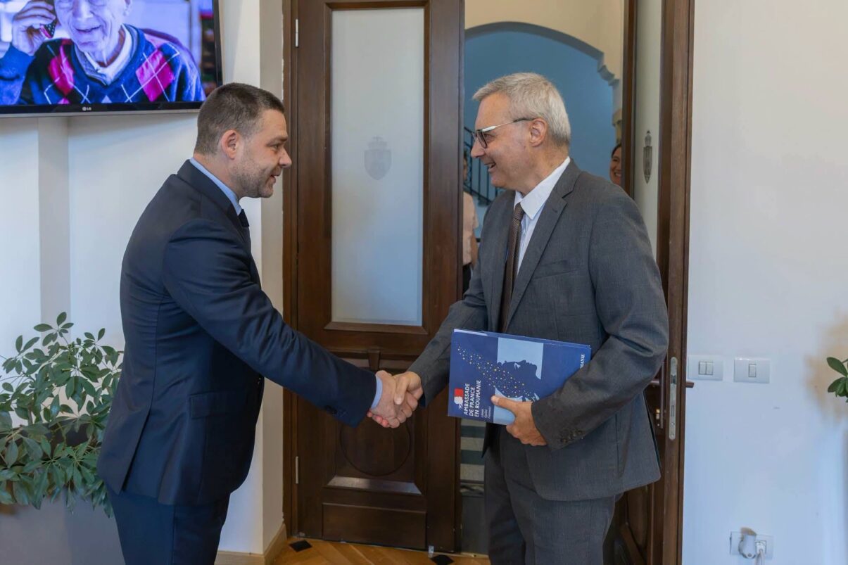 Ciucu intentioneaza sa si trimita angajatii la Paris pentru a invata din modelul francez