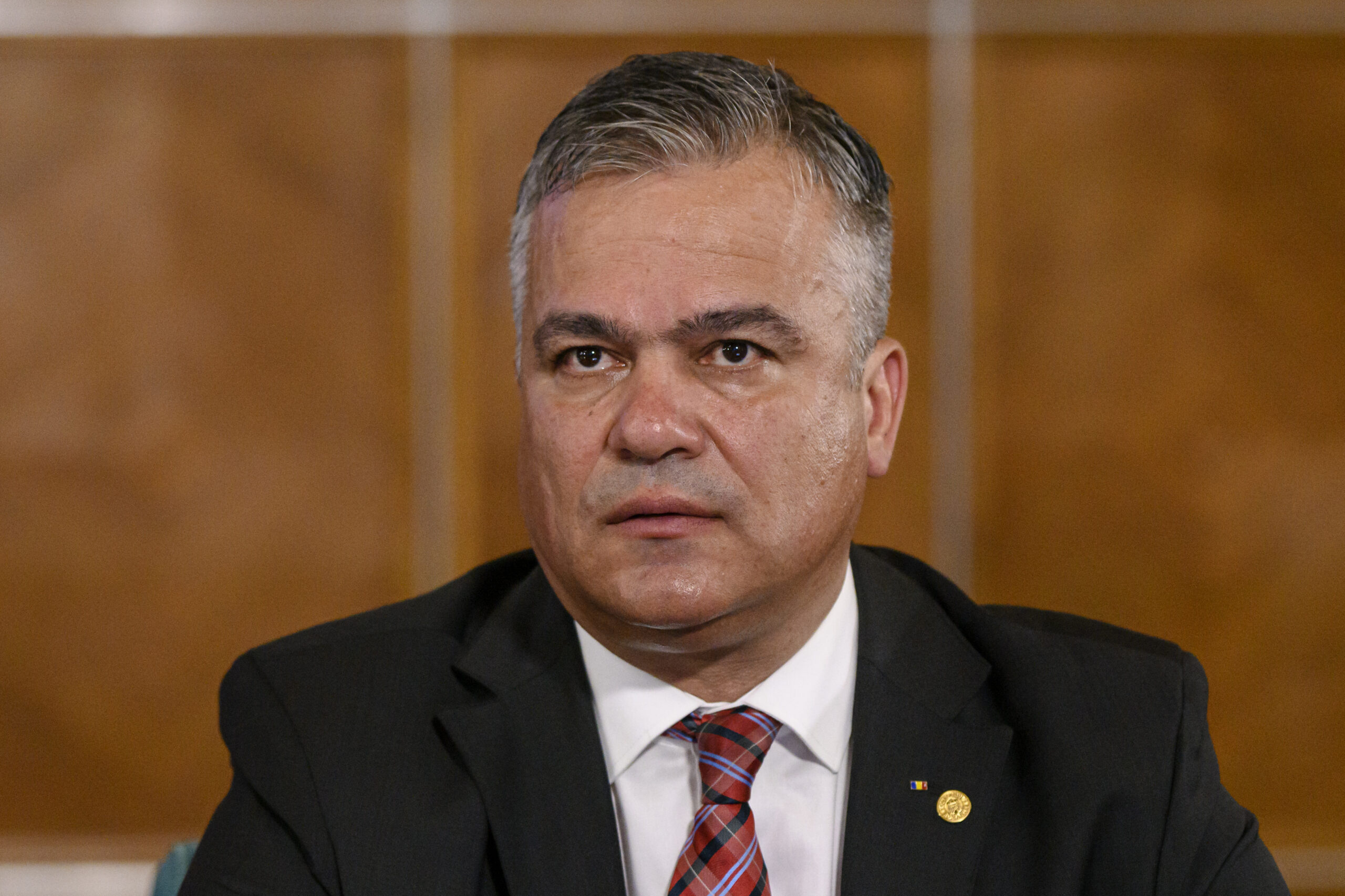 De la Muntele Athos la Guvern Planul modificat al lui Adrian Vestea
