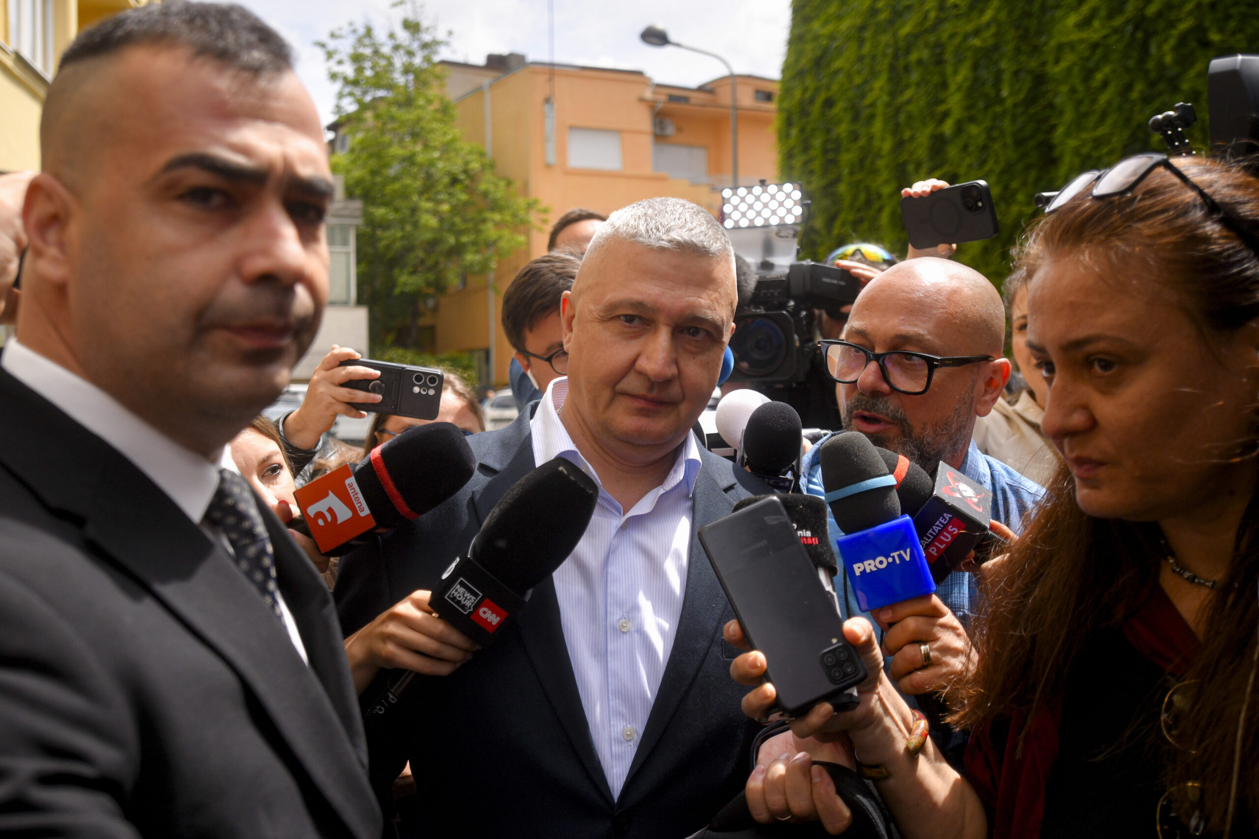 Respinge cu fermitate acuzatiile Seful Armatei nu demisioneaza dupa punerea sub acuzare de catre DNA Ce motive invoca generalul Gheorghita Vlad