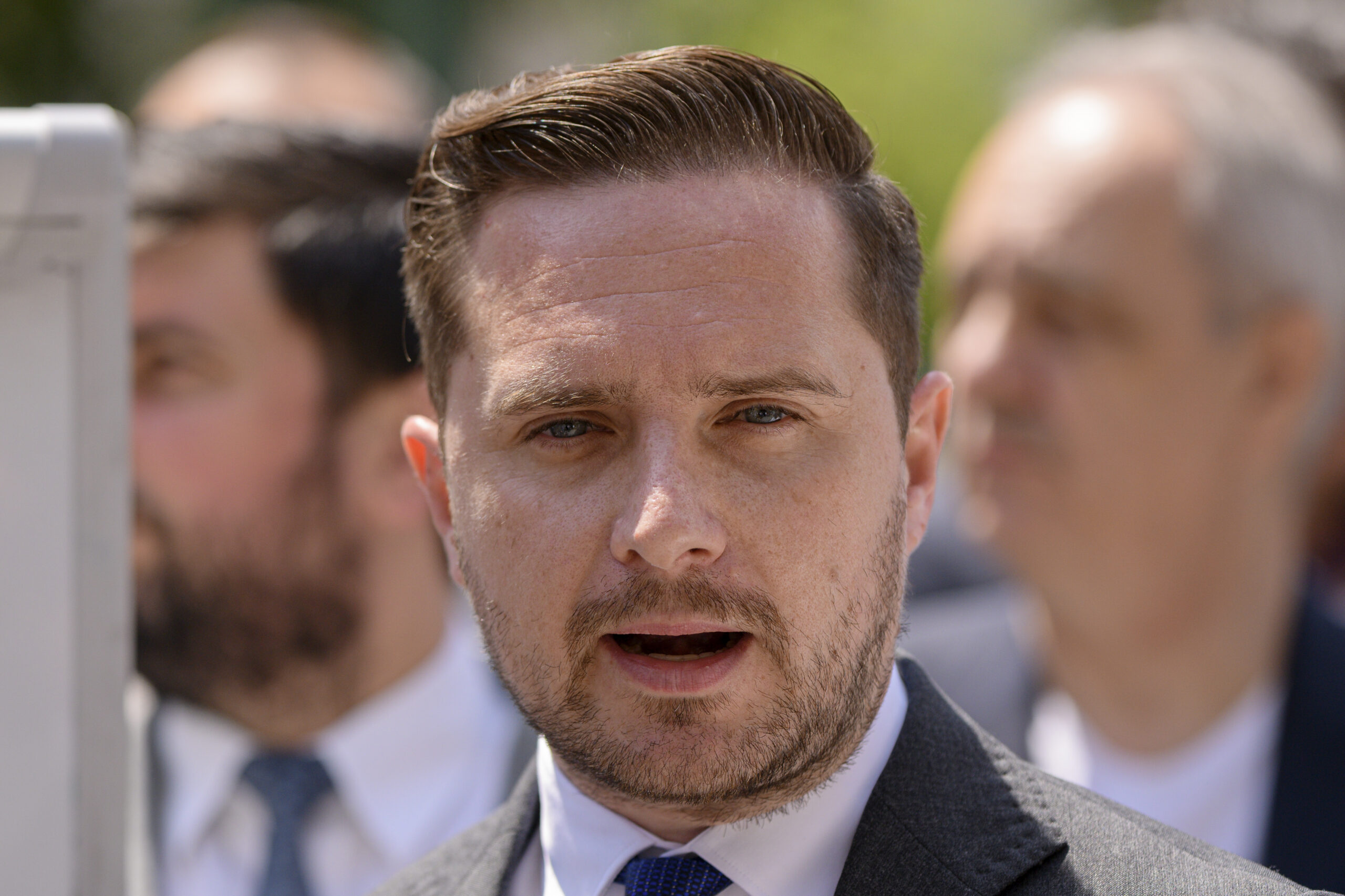 Sebastian Burduja Voi vota pentru sprijinirea lui Ilie Bolojan