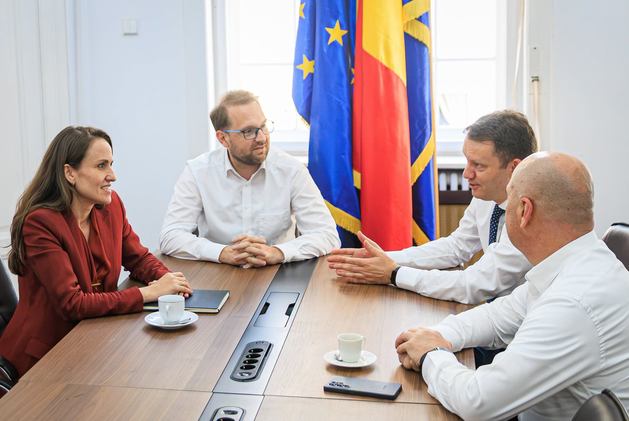 Siegfried Muresan si Ilie Bolojan intalnire cu Dominic Friz inaintea discutiei de la Cotroceni