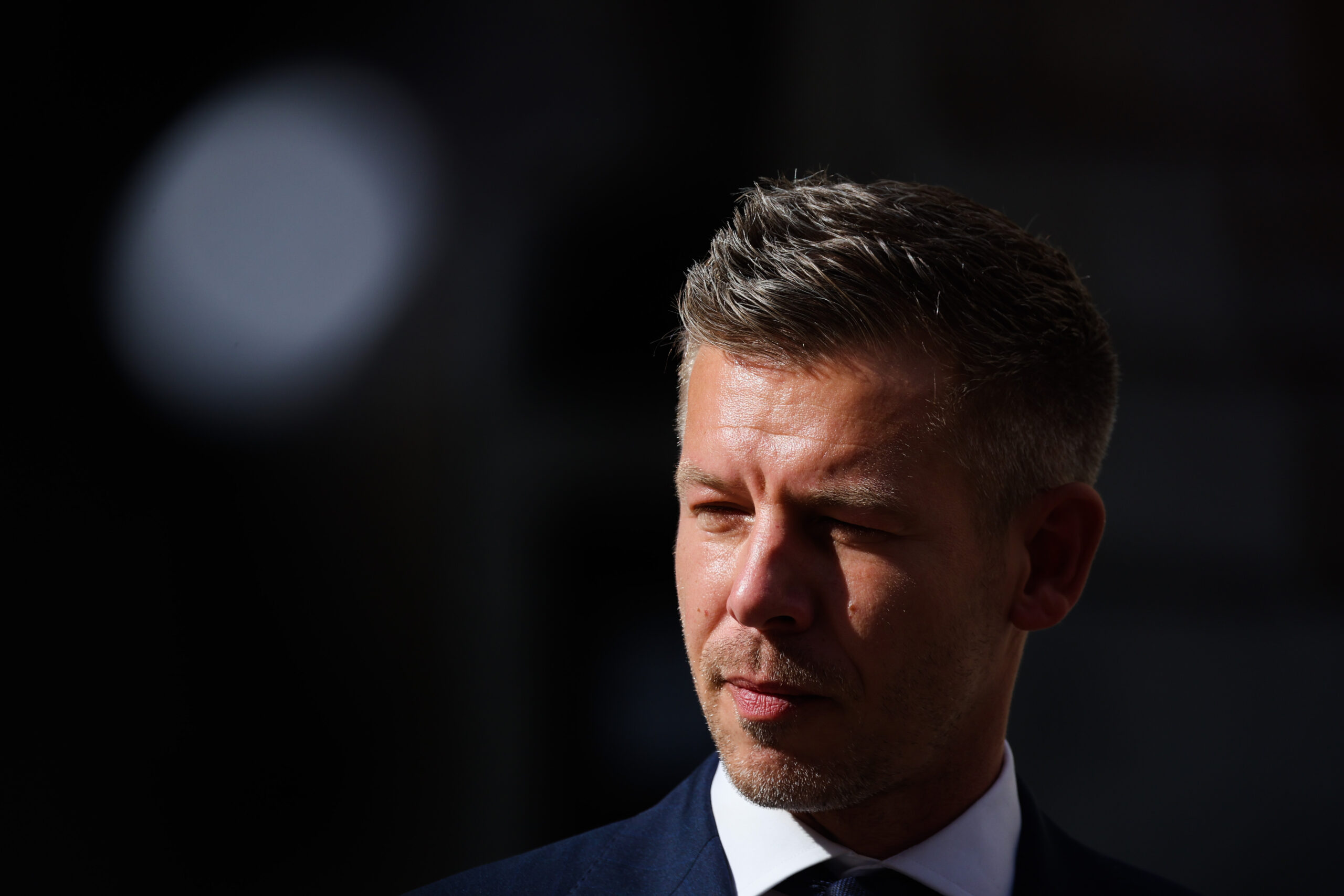 cordoanele sanitare nu fac dect sa consolideze fortele extremiste statele gresesc peter magyar interviu surpriza in presa germana