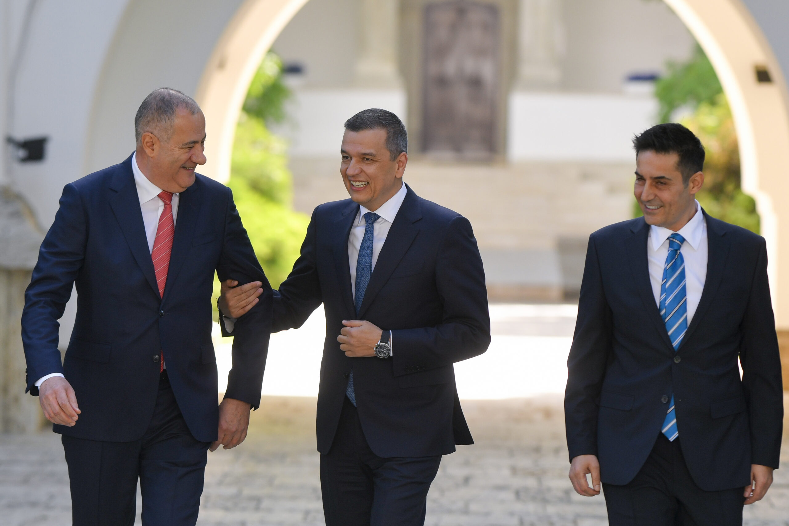 „Dacă PNL și USR doresc să fie în opoziție, ar trebui să își dea demisia”. Mesajul lui Grindeanu după consultările cu Tomac. Grindeanu: Dacă PNL și USR vor în opoziție, să își dea demisia. Restul este doar ipocrizie. 2 daca PNL si USR doresc sa fie in opozitie ar trebui sa isi dai demisia mesajul lui grindeanu dupa consultarile cu tomac grindeanu daca PNL si USR vor in opozitie sa isi dai demisia restul este doar ipocrizie