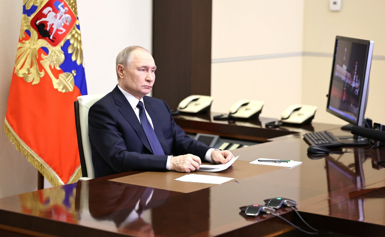 gest surprinzator putin l a felicitat pe premierul unei tari care se indreapta spre ue