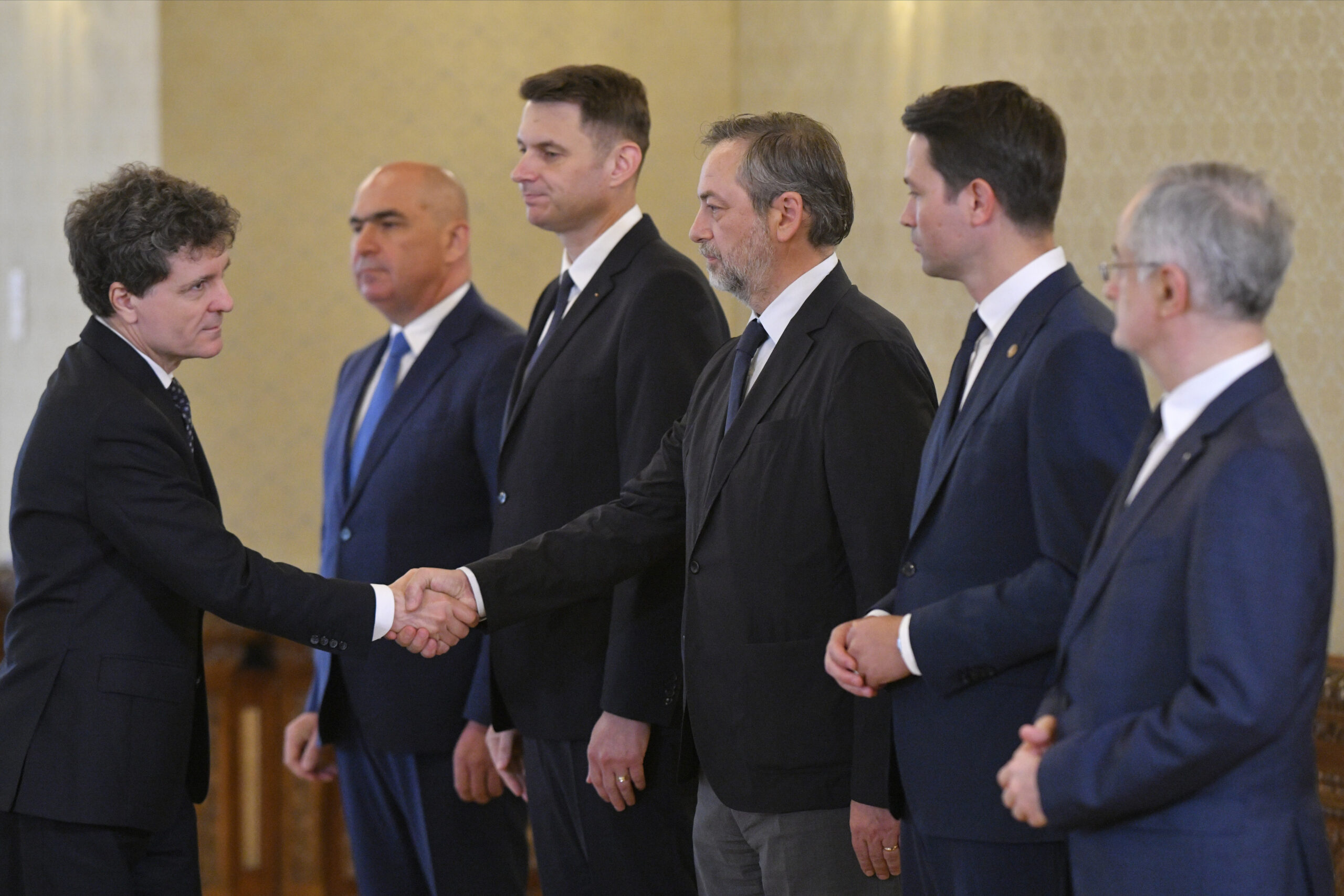 Bolojan Domnului presedinte nu a acceptat o astfel de propunere referitoare la numirea lui Siegfried Muresan ca premier