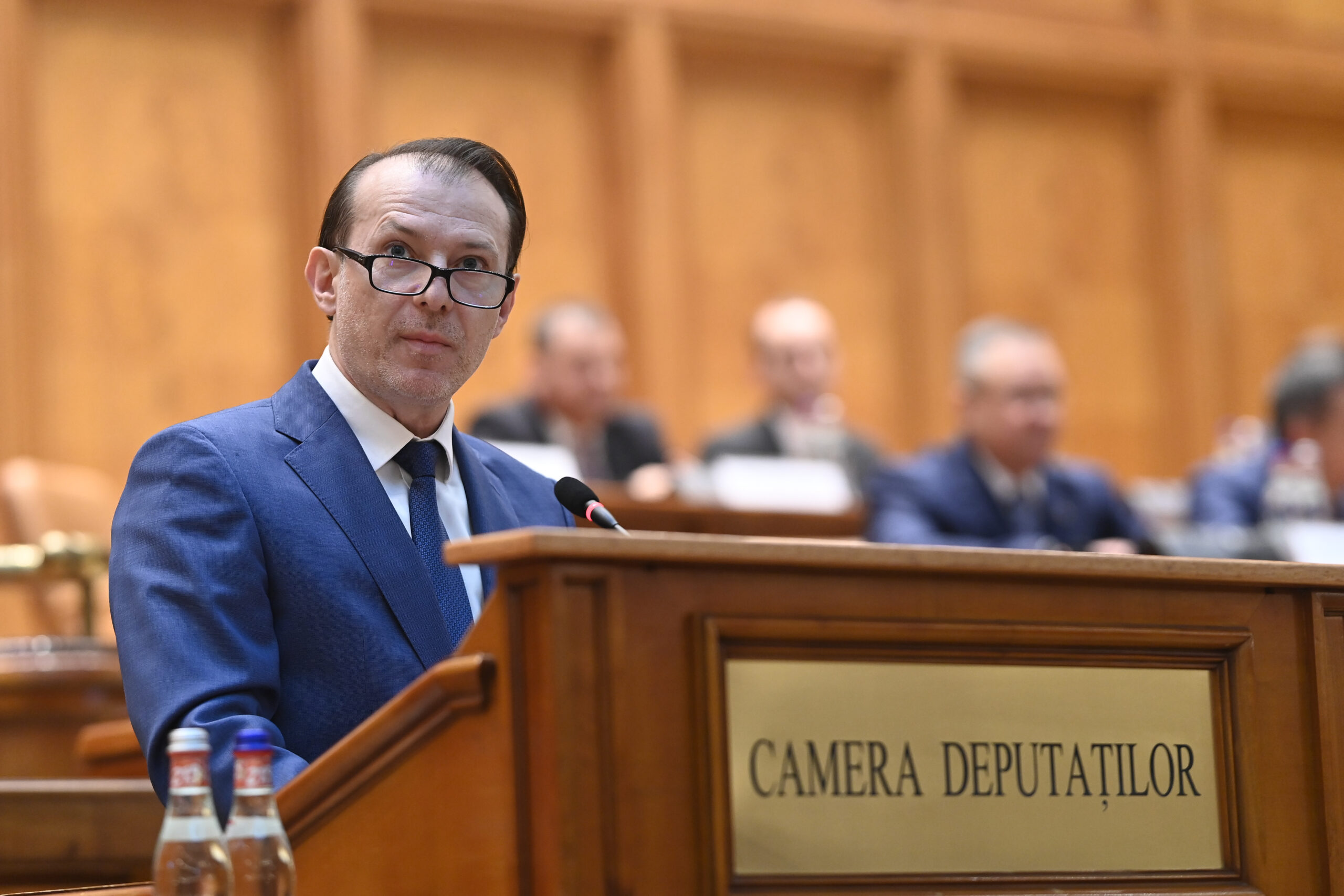 Cîțu explică de ce l-a destituit pe Nazare în perioada în care era premier: Am luat o decizie corectă. 3 Catzu explica de ce l a destituit pe Nazare in perioada in care era premier Am luat o decizie corecta
