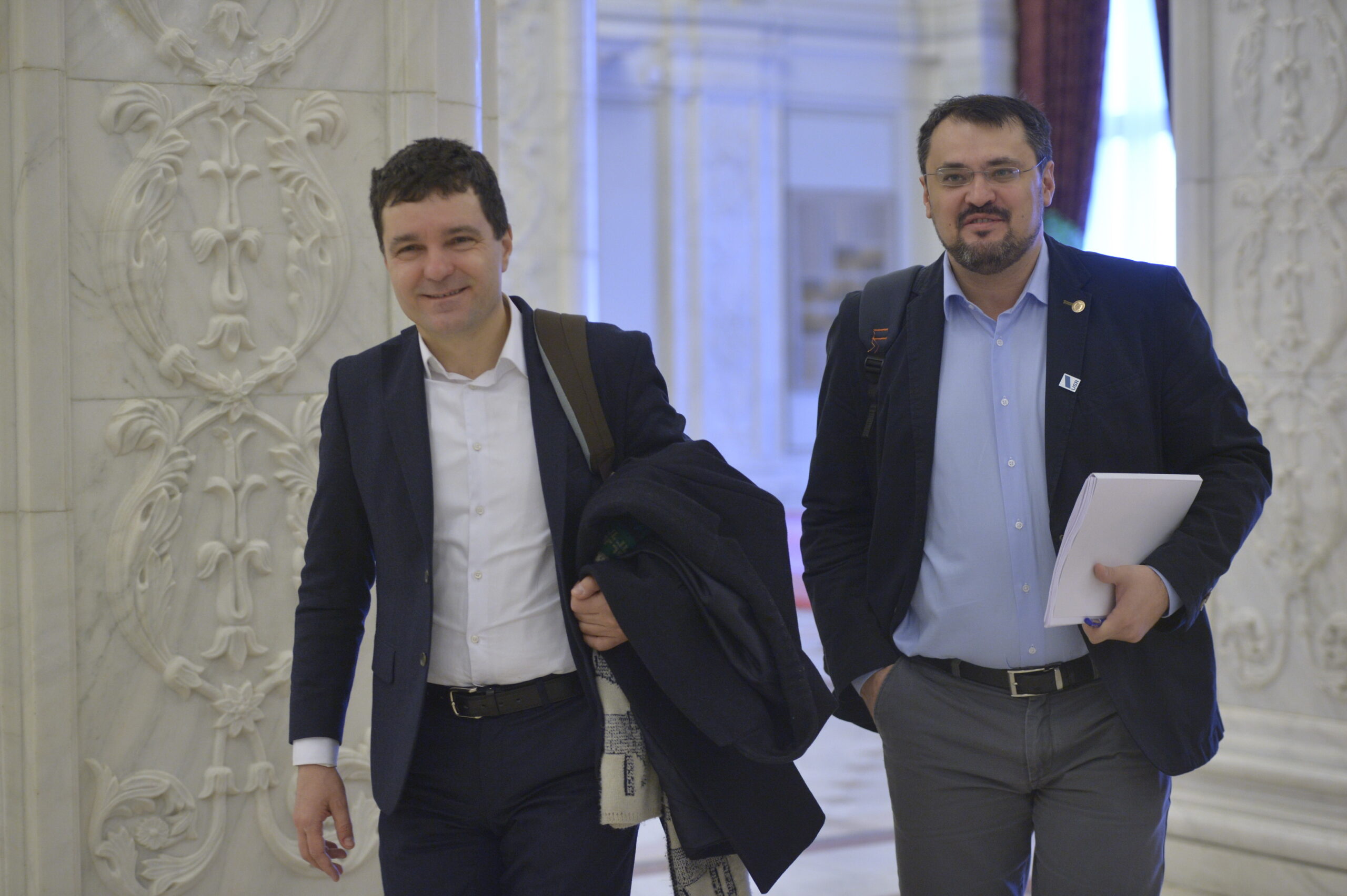 Cristian Ghinea USR il critica pe Nicusor Dan Un tantalau ajuns in locuri gresite Acuzaii legate de campania din 2025