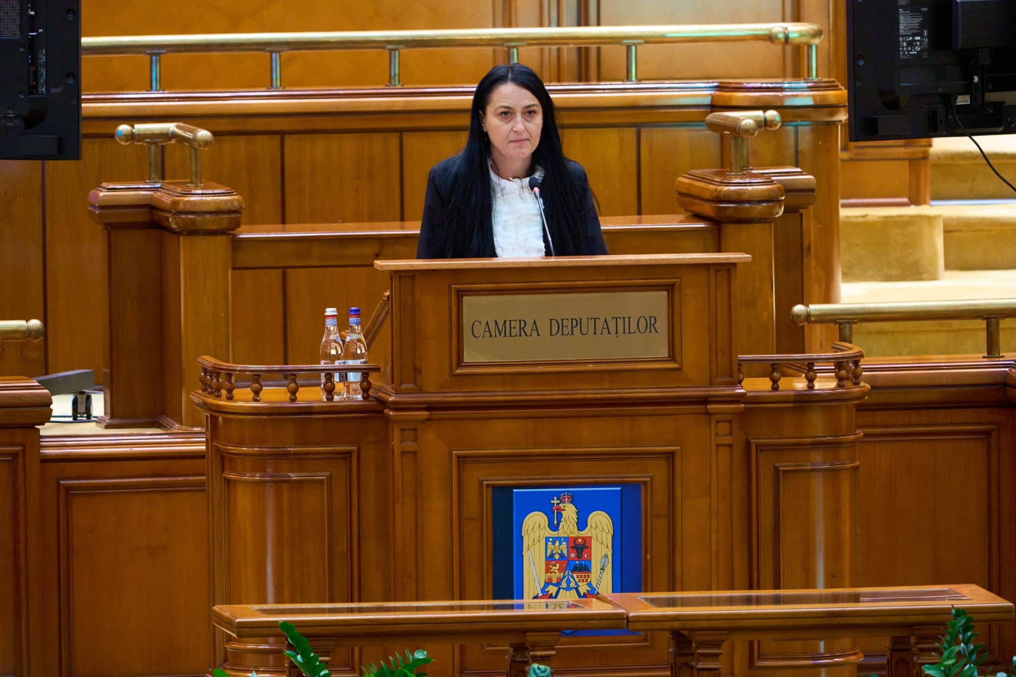 Cristina Butura AUR Cand medicii si asistentele protesteaza in strada nu ei trebuie intrebati de ce o fac Cei care au condus Romania si au avut responsabilitatea sistemului de sanatate trebuie sa ofere