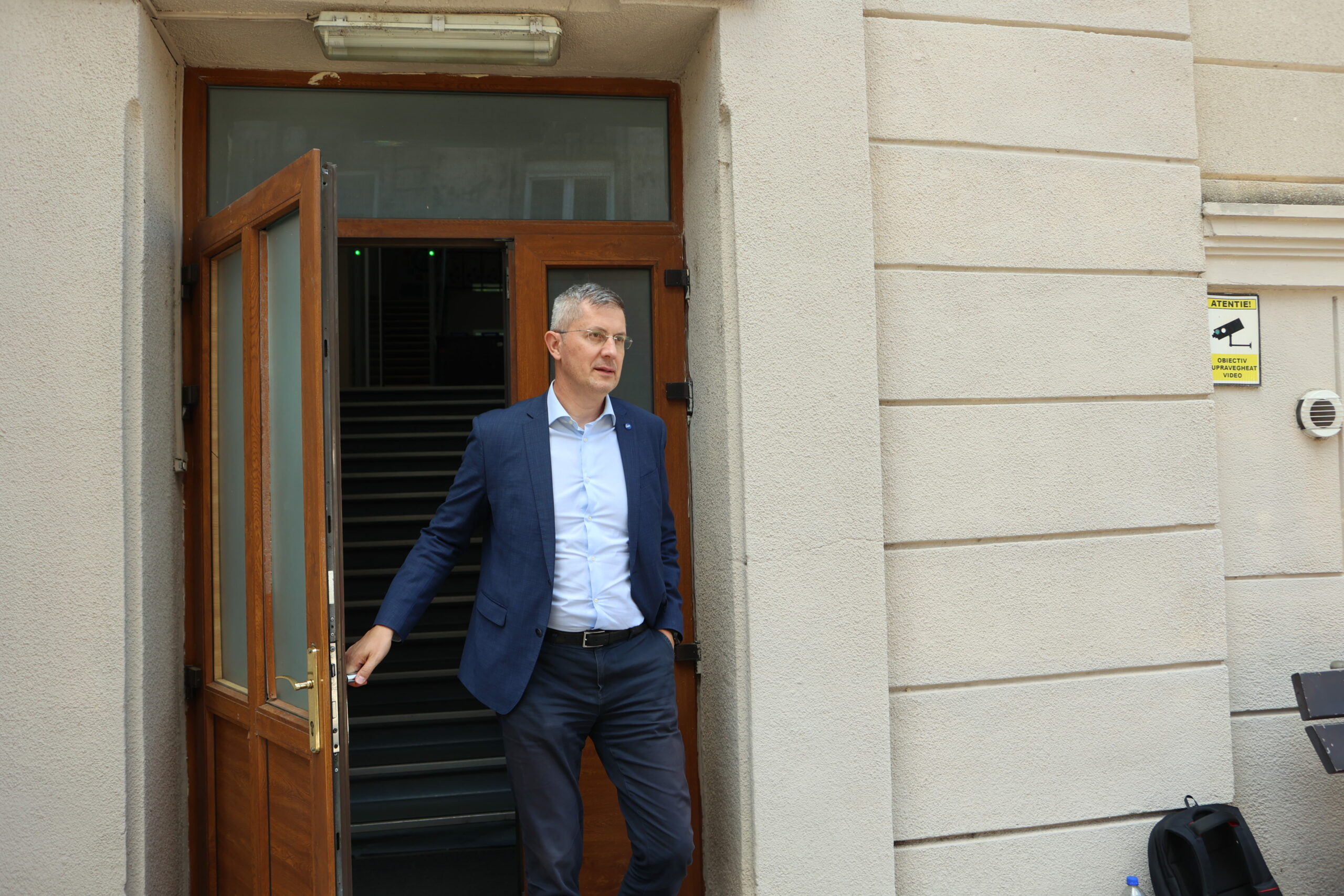 Dan Barna, audiat pentru prima dată în dosarul vaccinurilor. Ce le-a spus procurorilor: „E ca și cum ai cumpăra 100 de tancuri și apoi ar veni pacea” 2 Dan Barna audiat pentru prima data in dosarul vaccinurilor Ce le a spus procurorilor E ca si cum ai cumpa 100 de tancuri si apoi ar veni pacea