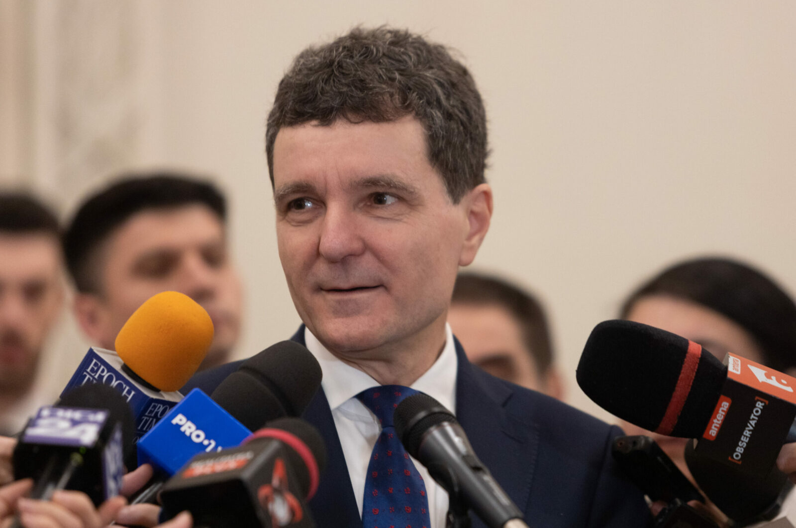 Nicușor Dan, despre criza politică: Retorica partidelor restrânge semnificativ spațiul de negociere. 2 Nicusal Dan despre criza politica Retorica partidelor restrange semnificativ spatiul de negociere