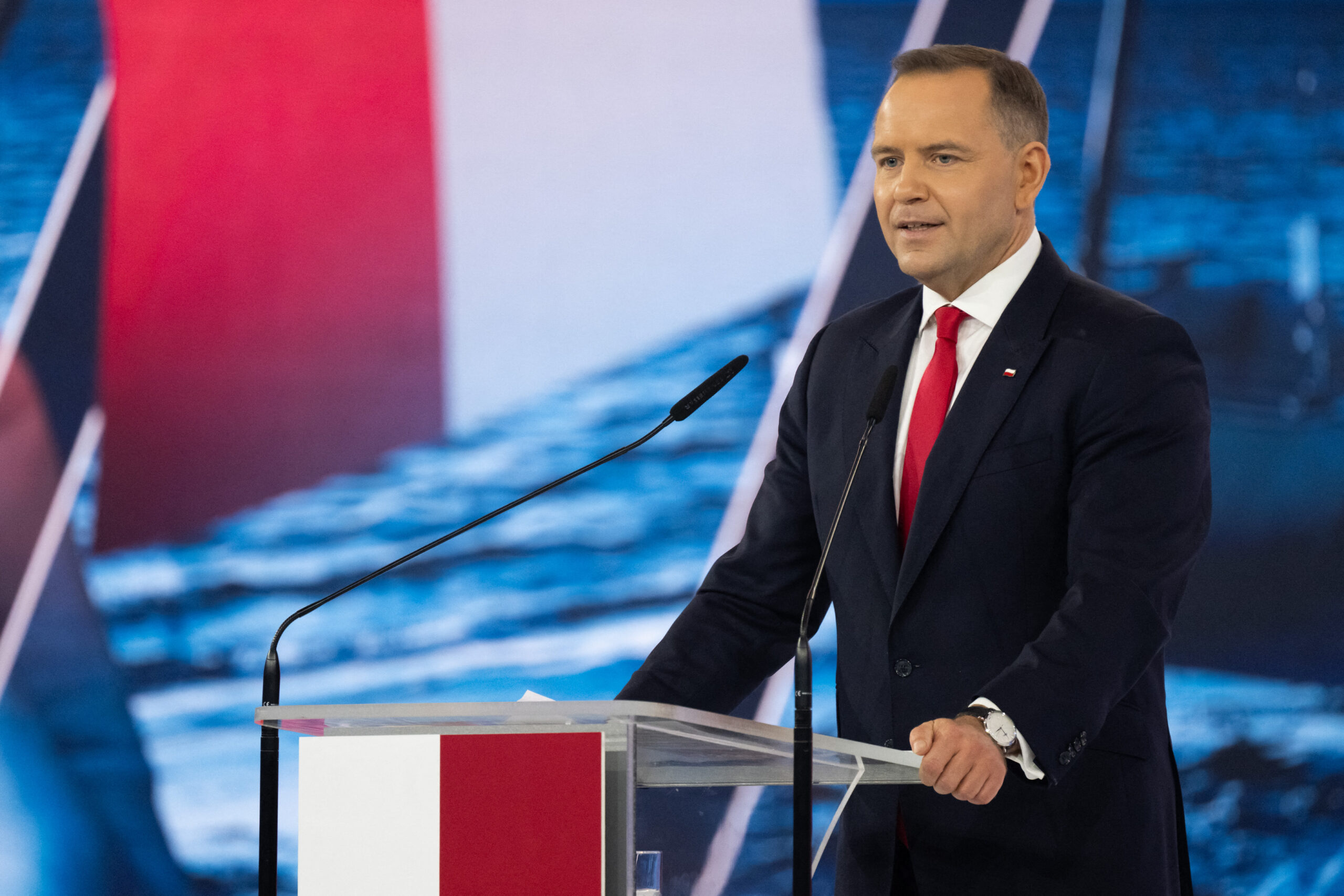 Presedintele Poloniei audiat dintr un scandal imobiliar ar fi locuit ilegal dintr un apartament de