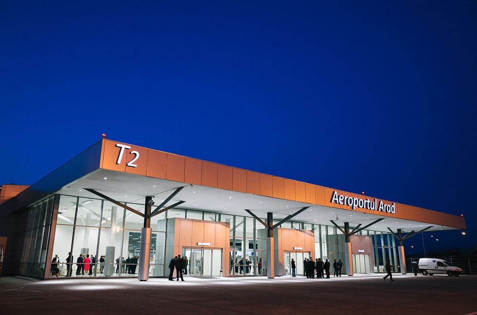 Aeroportul Arad ramane fara combustibil pentru aeronave Alimentarea a fost suspendata de mai bine de o saptamana
