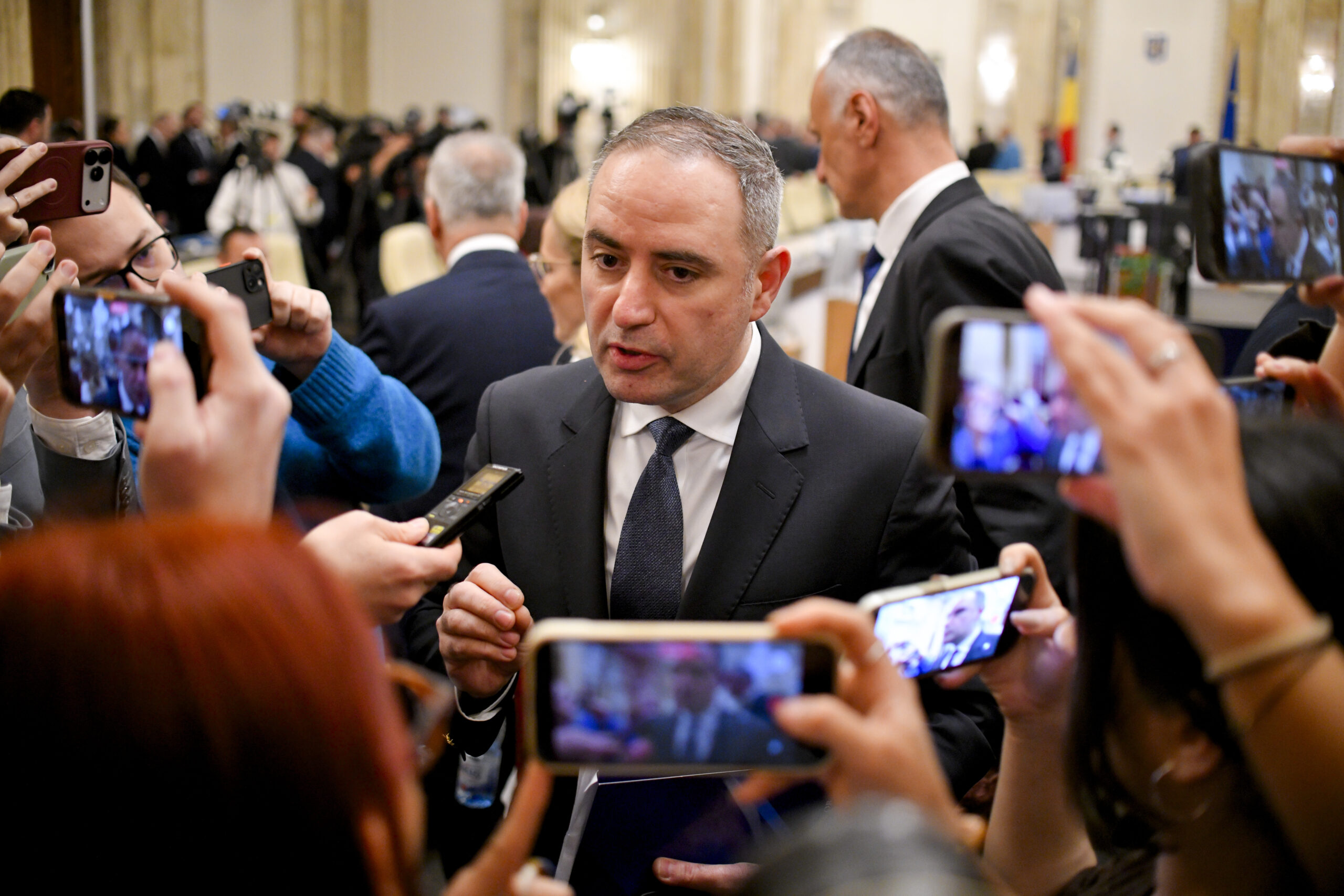 Alexandru Nazare intrebat daca ar accepta functia de premier Romania are nevoie urgenta de un guvern stabil