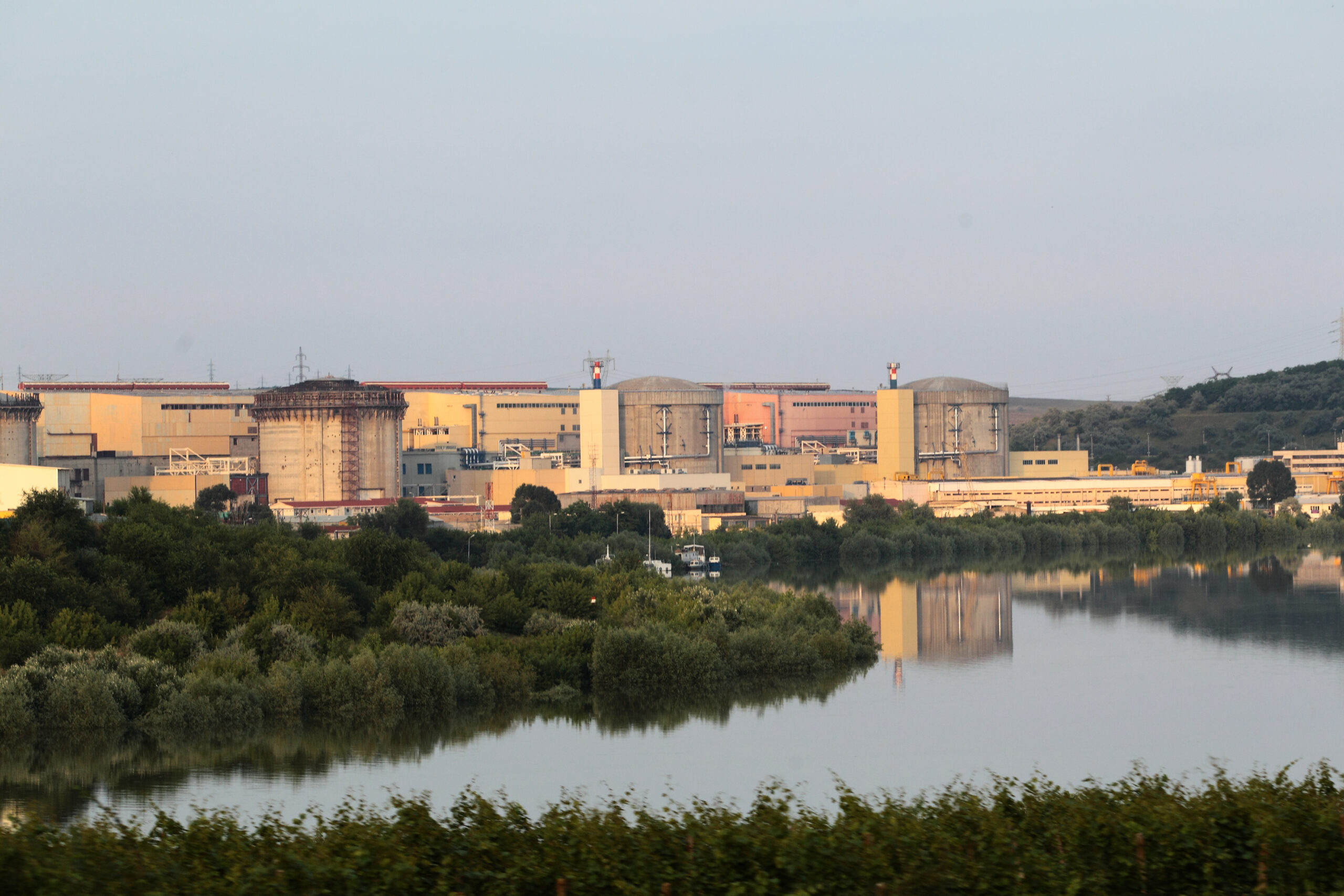 Bolojan Sistemul energetic este stabil dupa inchiderea reactorului 2 de la Cernavoda Va fi constituit un grup interministerial pentru deblocarea proiectului Bala 2