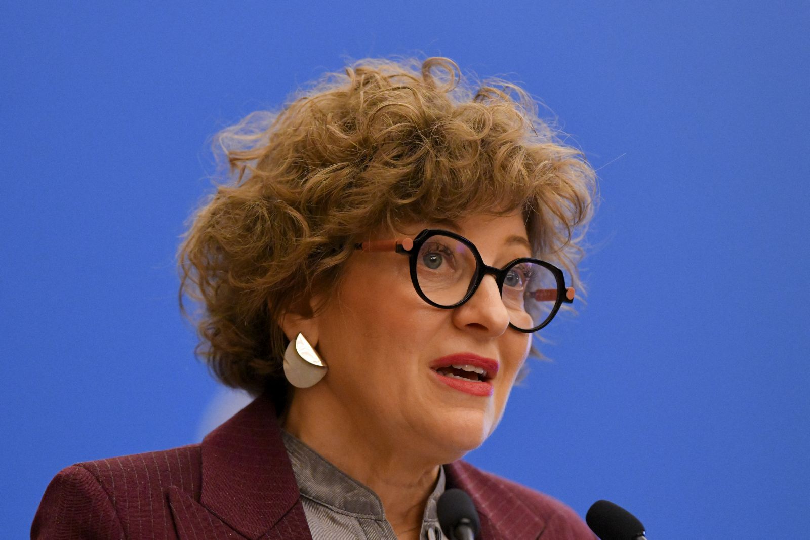 O companie de stat își caută administratori, deși nu mai generează valoare. Oana Gheorghiu: „Probabil cea mai sofisticată modalitate de a nu face nimic, cu toate documentele în ordine” 4 O companie de stat isi cauta administratori desi nu mai genereaza valoare Oana Gheorghiu Probalbil cea mai sofisticata modalitate de a nu face nimic cu toate documentele in ordine