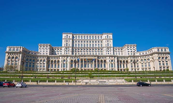 Parlamentul se va reuni luni într-o sesiune extraordinară. Aleșii vor vota decisiv legile PNRR. Ce propuneri sunt discutate de legislatori? 2 Parlamentul se va reuni luni intr o sesiune extraordinara Alesii vor vota decisiv legile PNRR Ce propuneri sunt discutate de legislatori