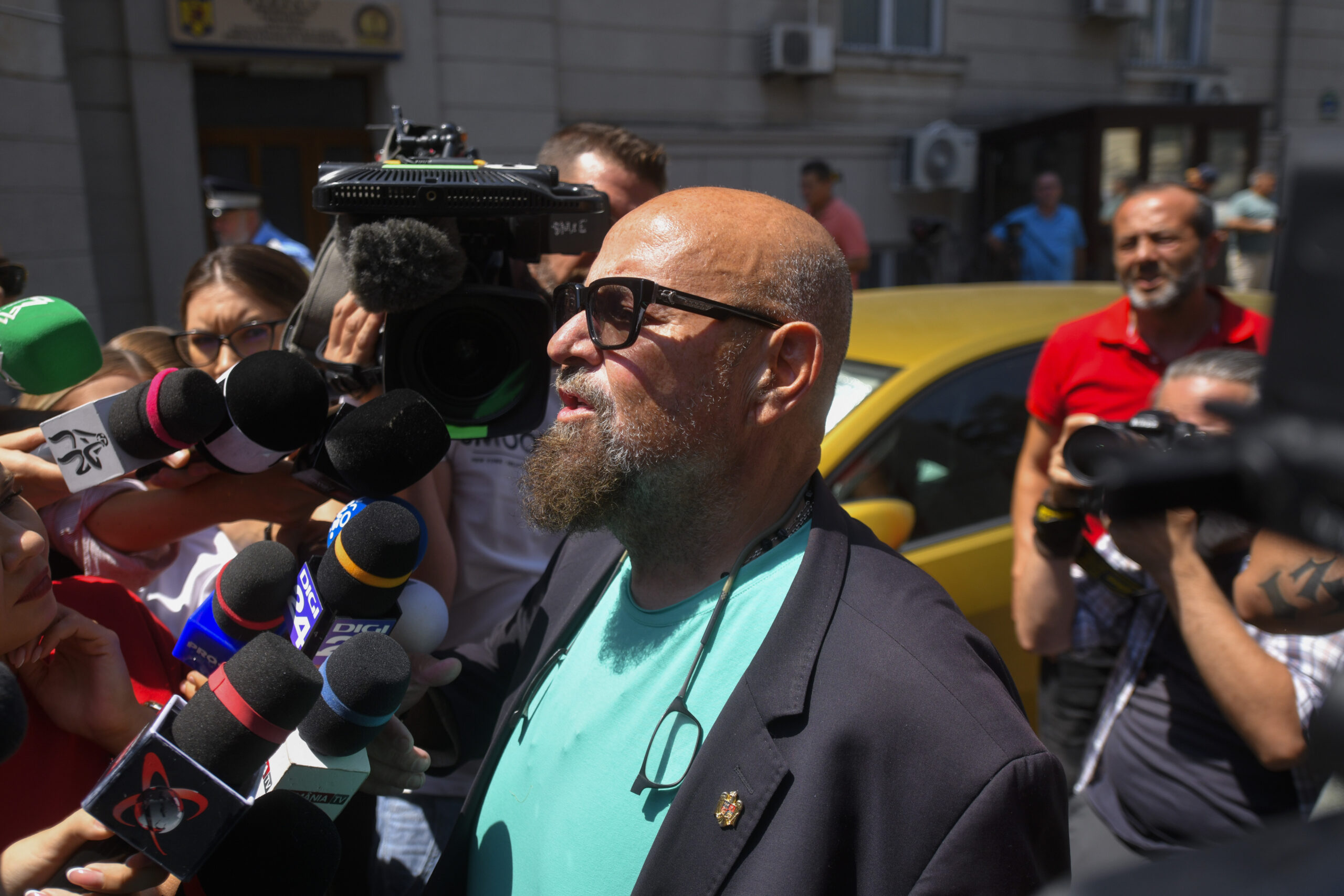 Piedone a depus plângere la DNA împotriva prefectului de Timiș pentru menținerea lui Dominic Fritz în funcție. 2 Piedone a depus plangere la DNA impotriva prefectului de Timis pentru mentinerea lui Dominic Fritz in functie