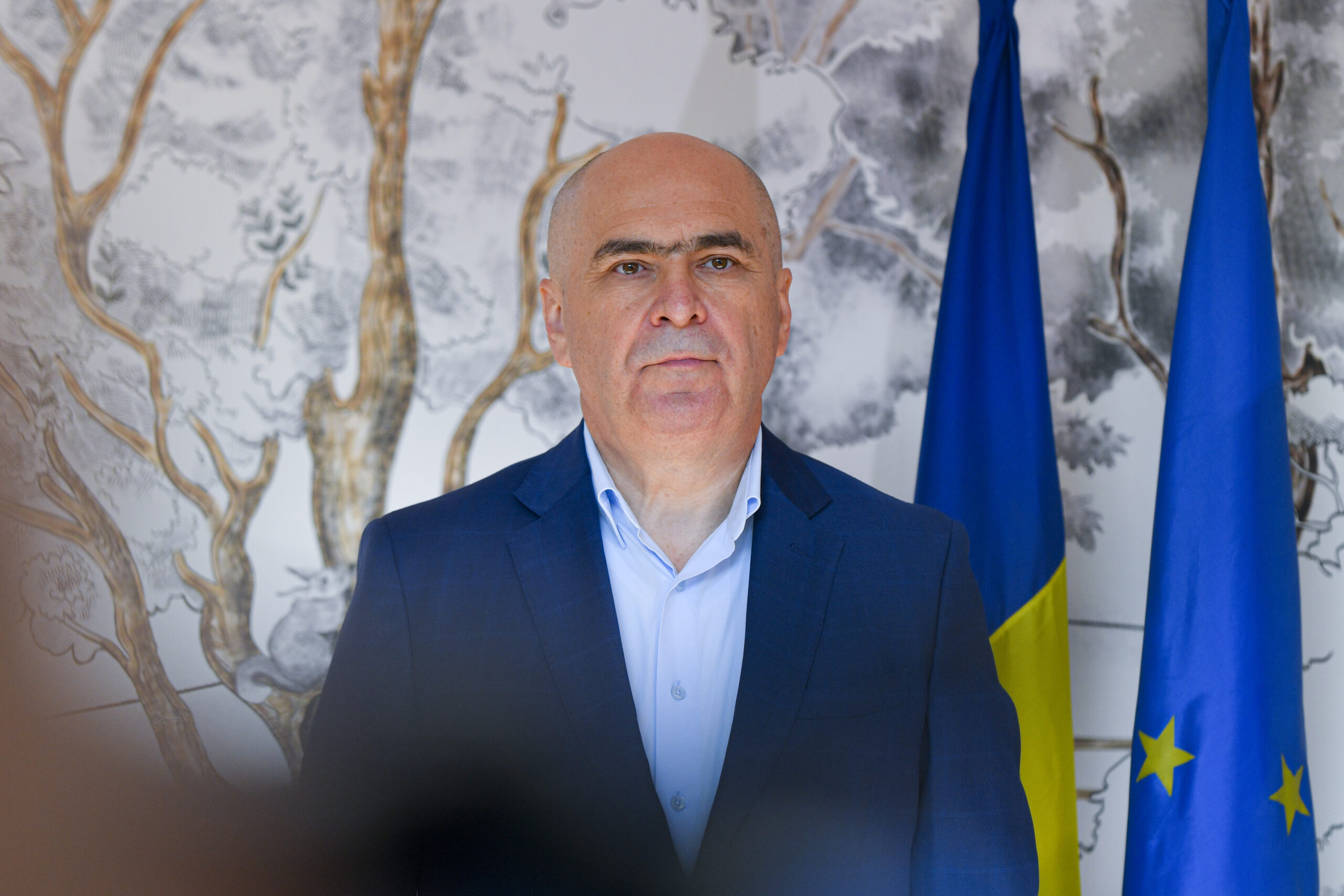 Schimbari pregatite pentru prosumatorii din Romania Bolojan Noile panouri fotovoltaice trebuie sa fie insotite de solutii de stocare